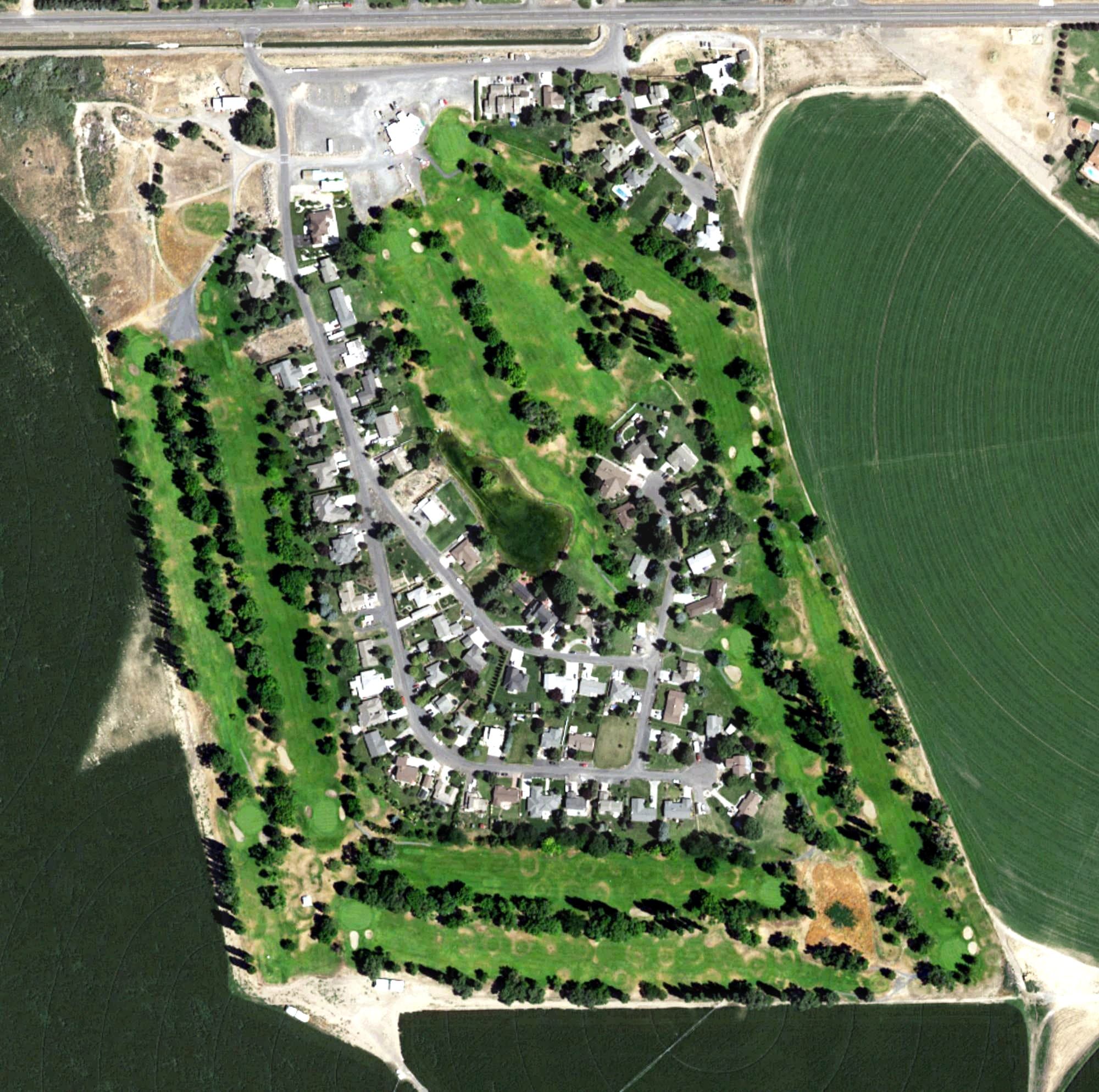 Aerial view of Othello Golf Club, WA, with its hole routing marked