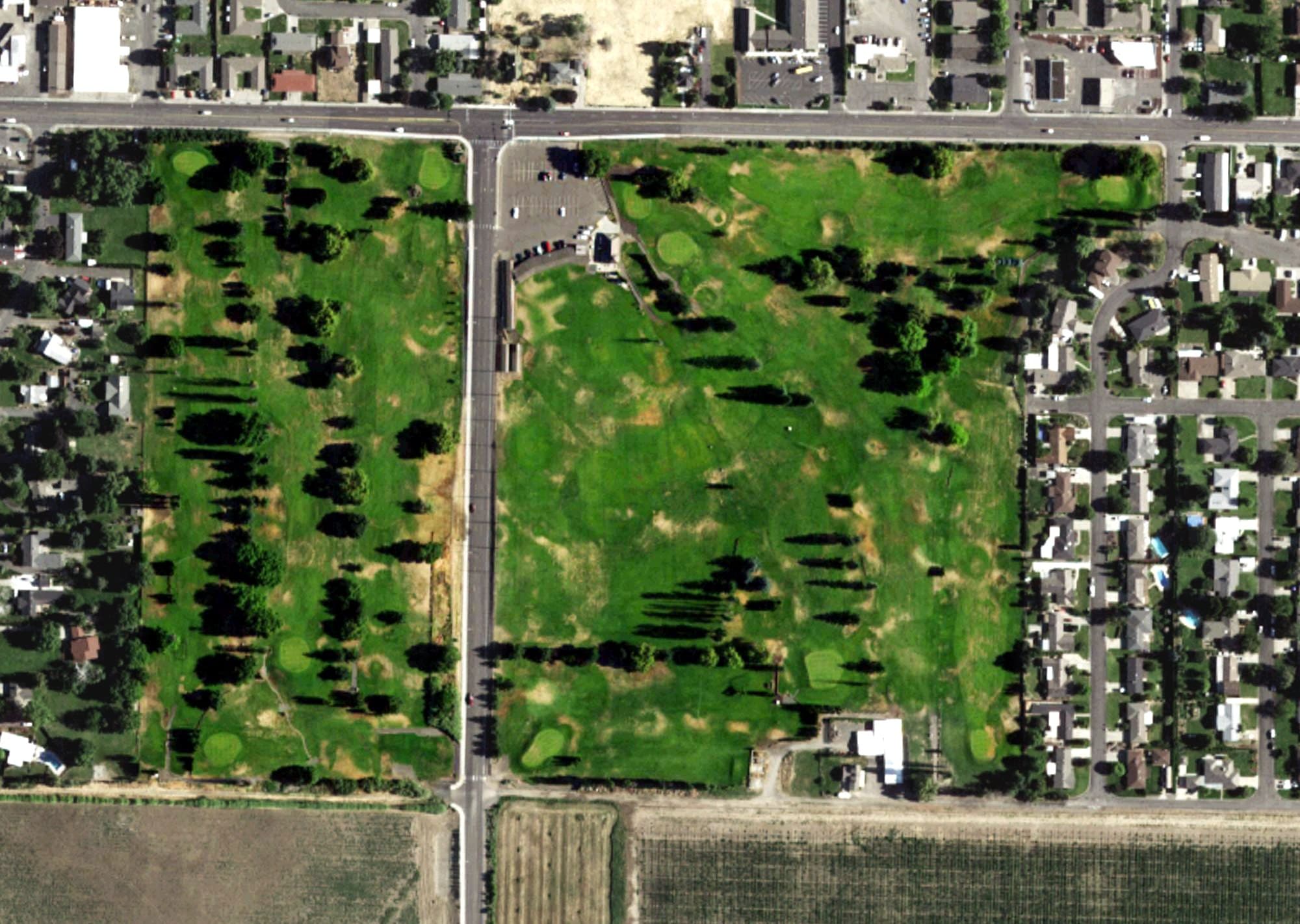 Aerial view of Westwood West Golf Course, WA, with its hole routing marked