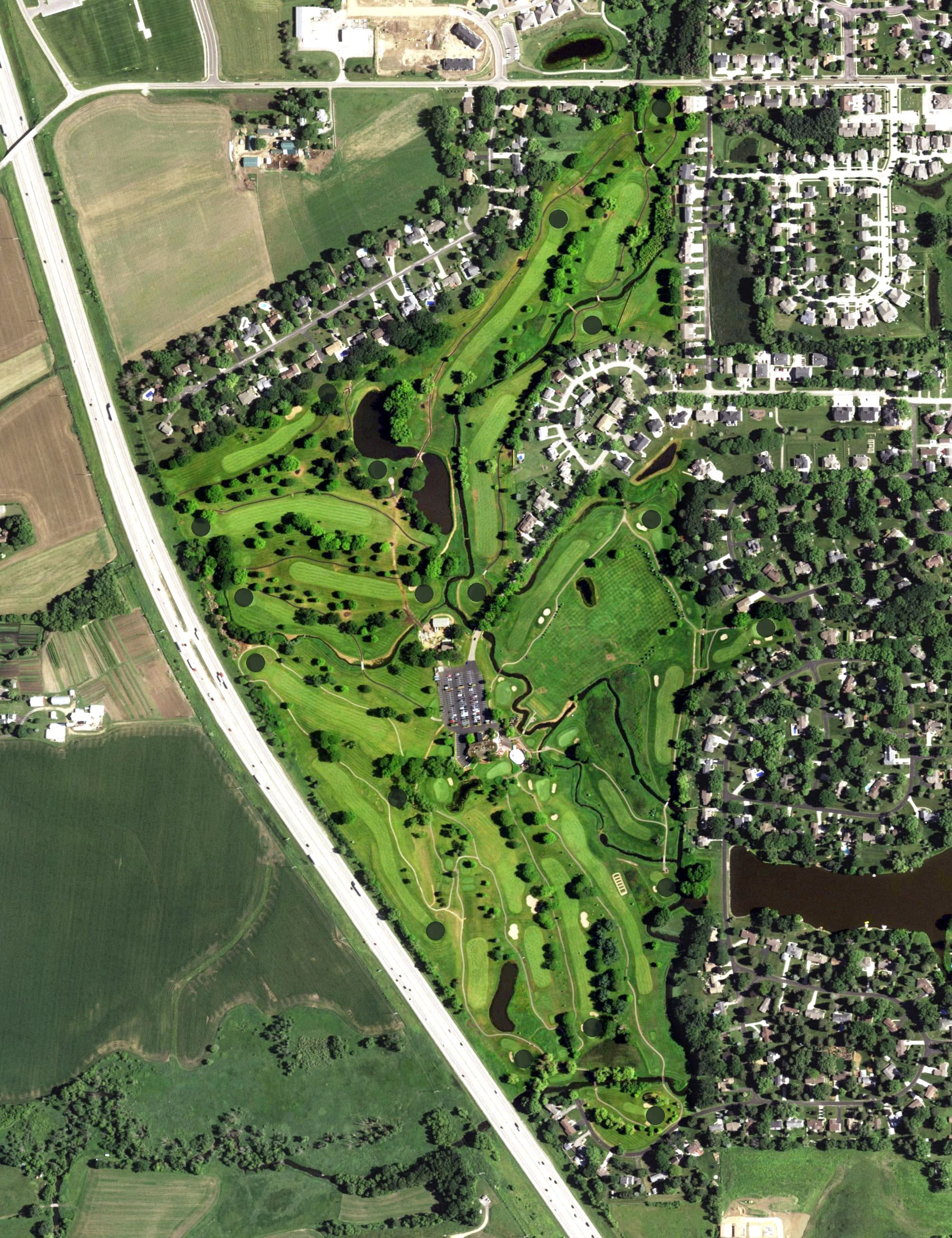 Aerial view of Lake Windsor Country Club, WI, with its hole routing marked