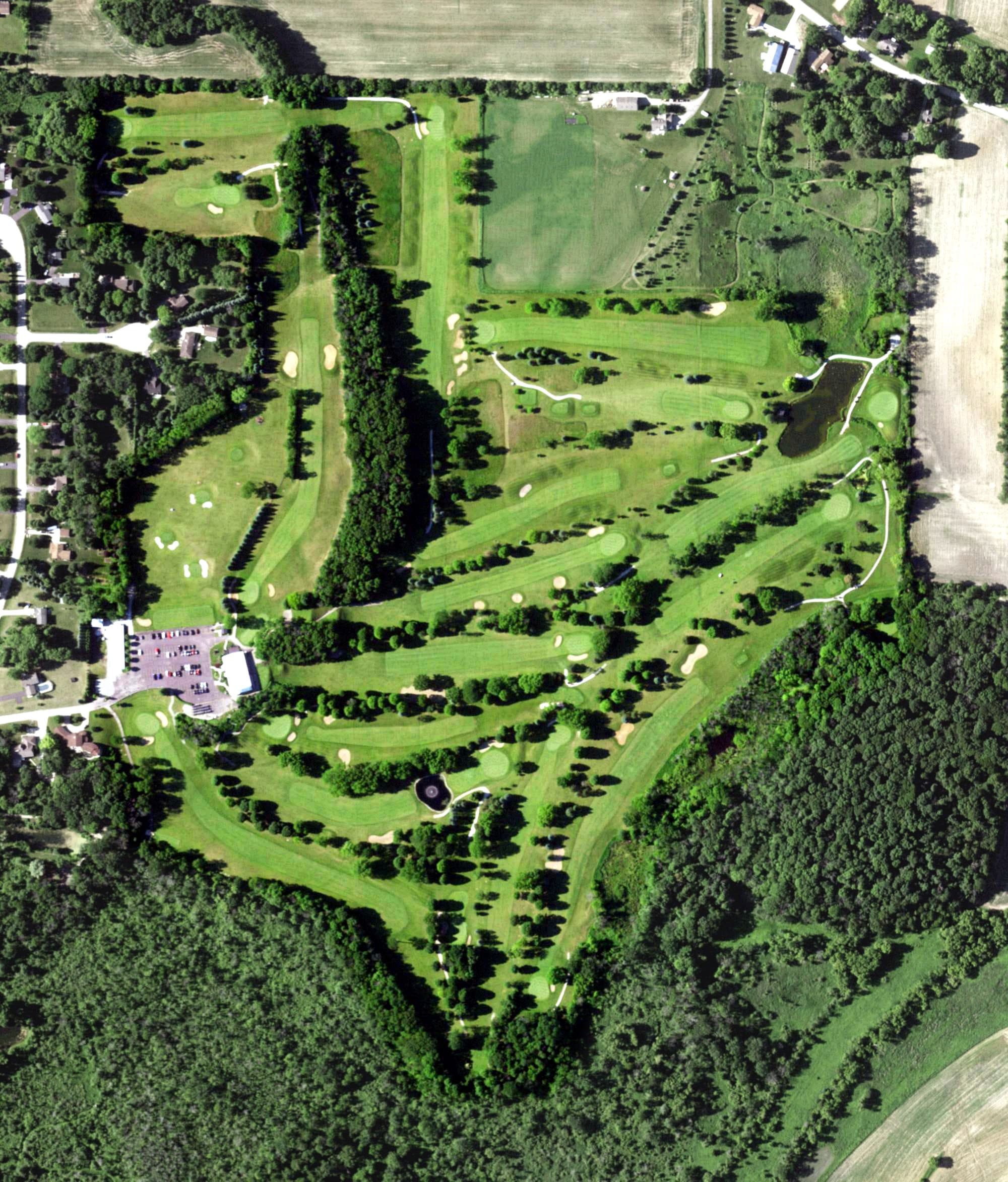 Aerial view of Scenic View Country Club, WI, with its hole routing marked
