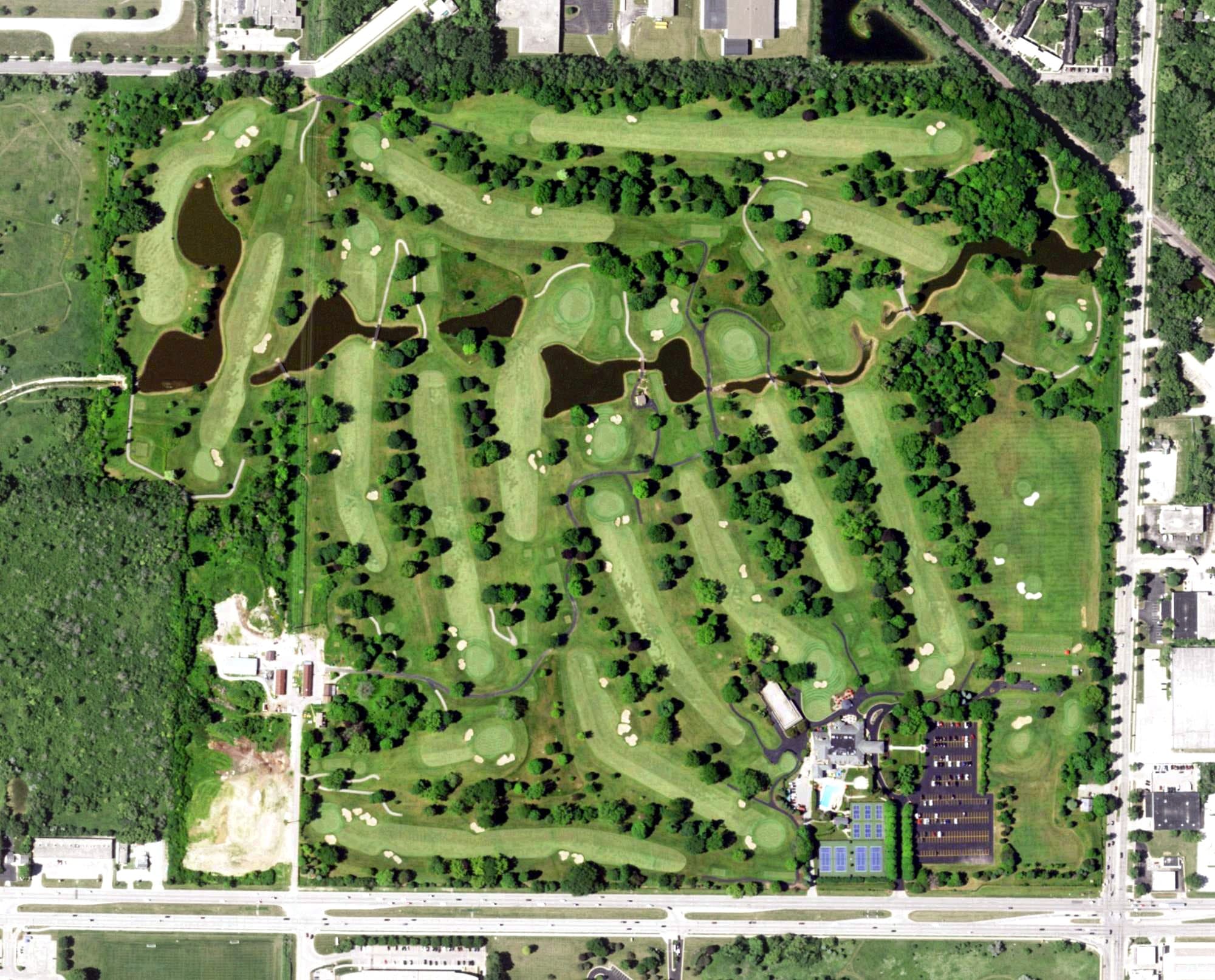 Aerial view of Wisconsin Club, WI, with its hole routing marked