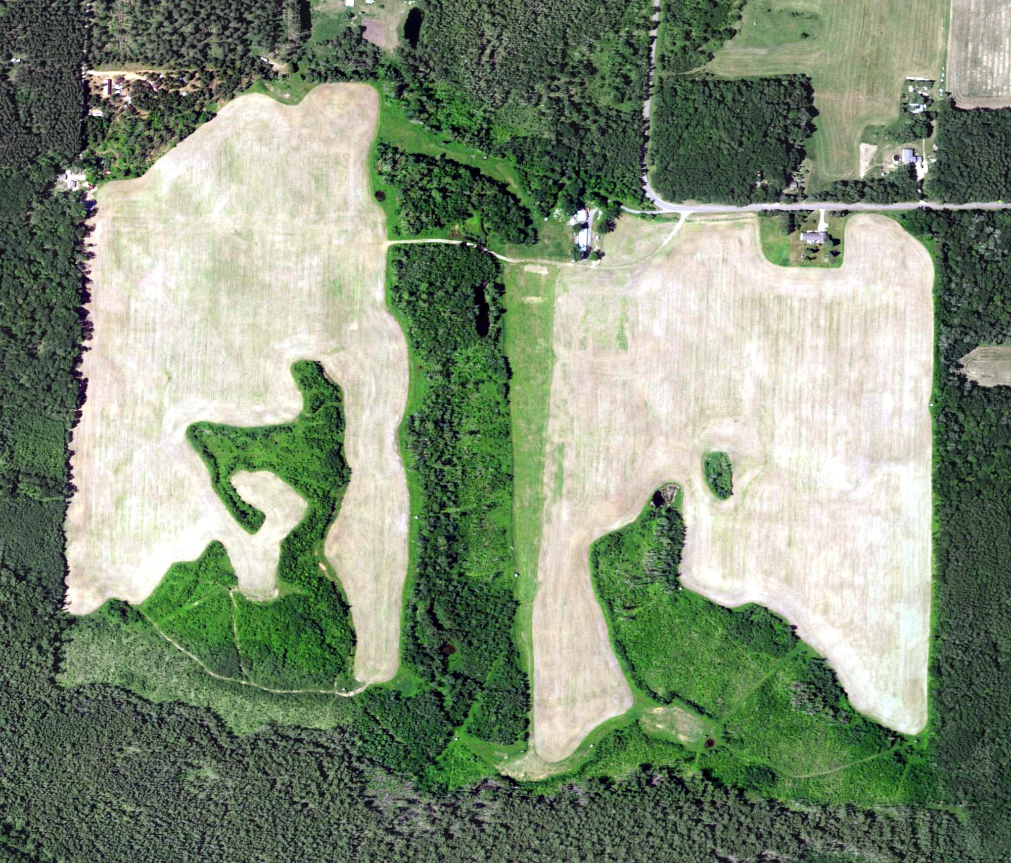 Aerial view of Woodland Ridge Golf Course, WI, with its hole routing marked