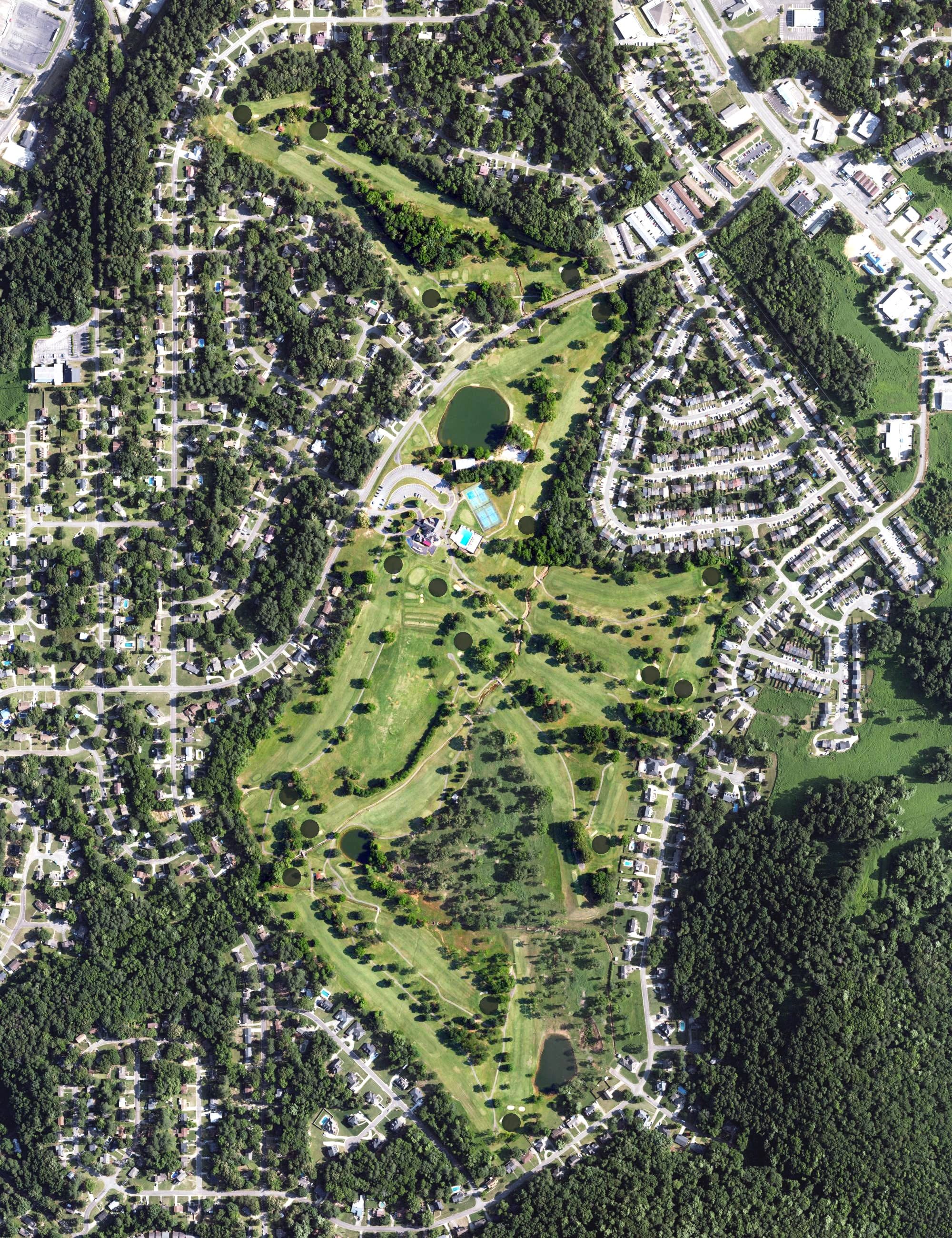 Aerial view of Grayson Valley Country Club, AL, with its hole routing marked