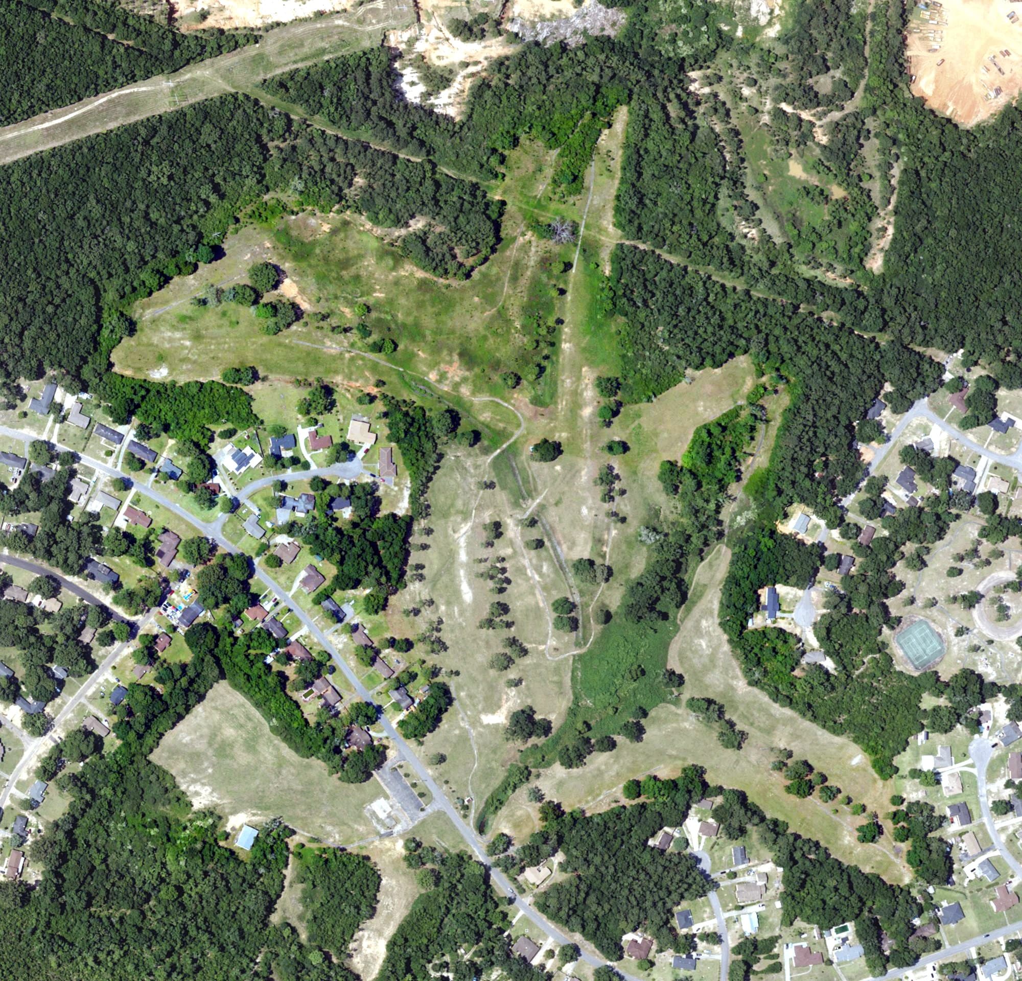 Aerial view of High Pointe Golf Course, AL, with its hole routing marked