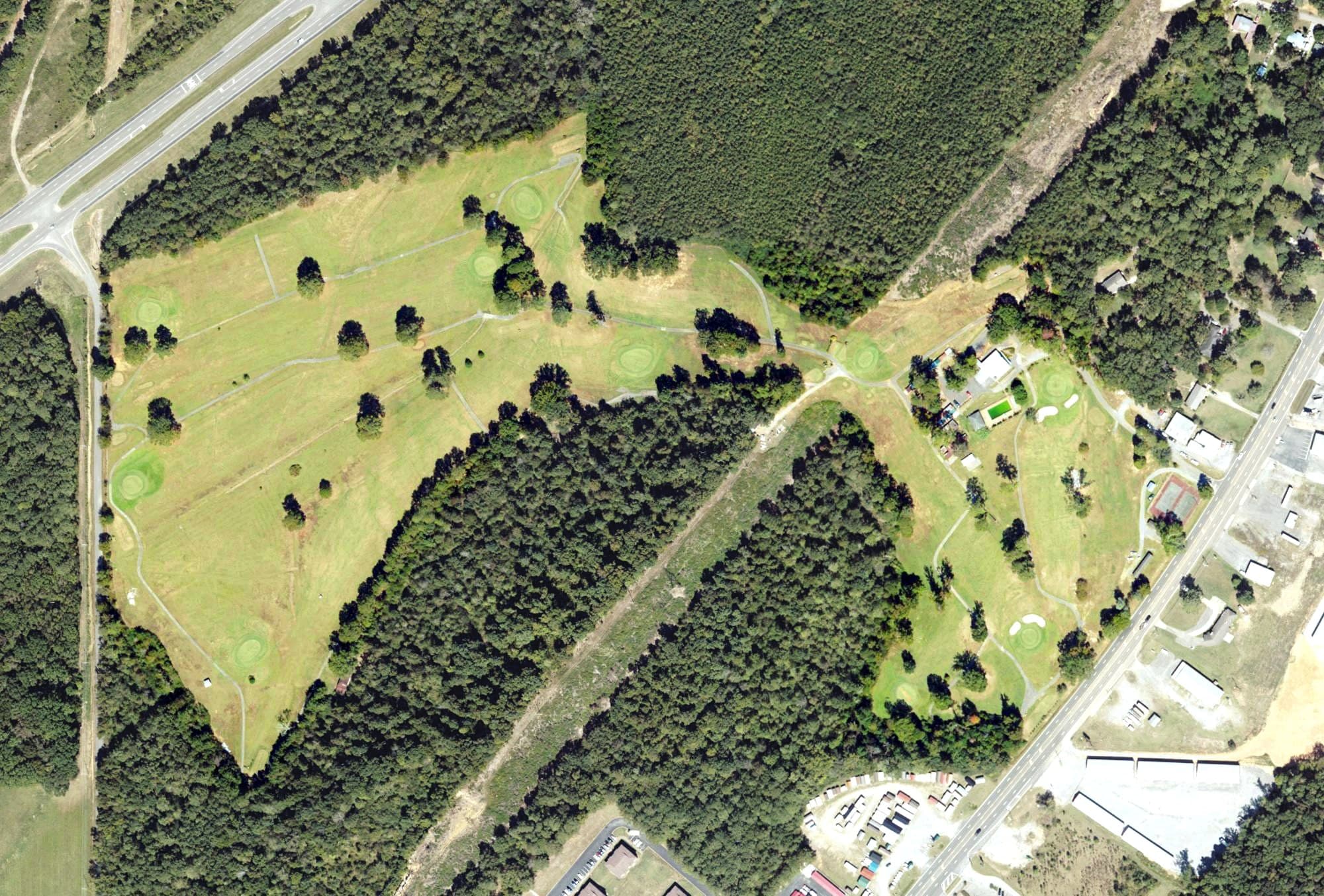Aerial view of Scottsboro Country Club and Golf Course, AL, with its hole routing marked