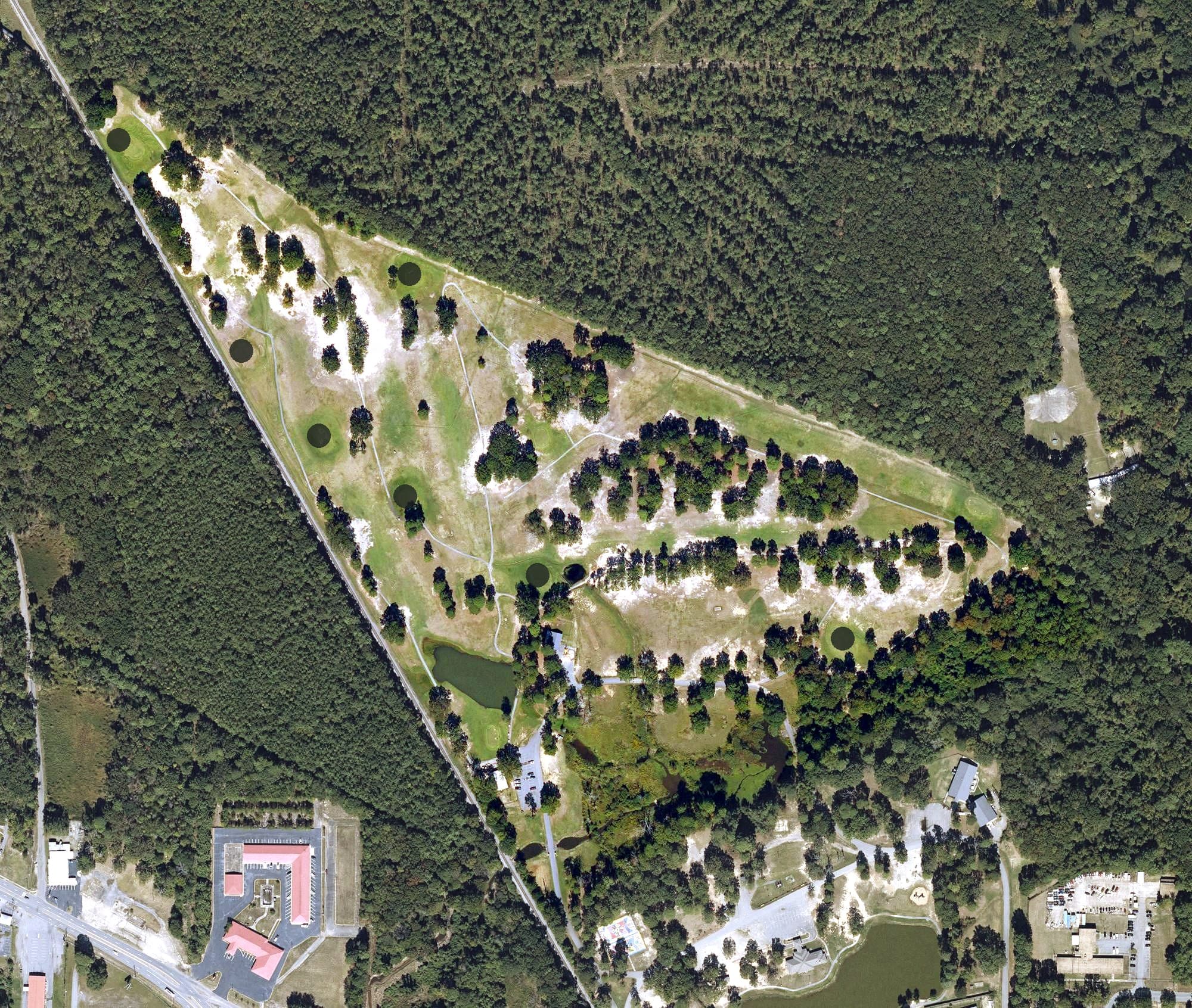 Aerial view of Jaycee Golf Course, AR, with its hole routing marked