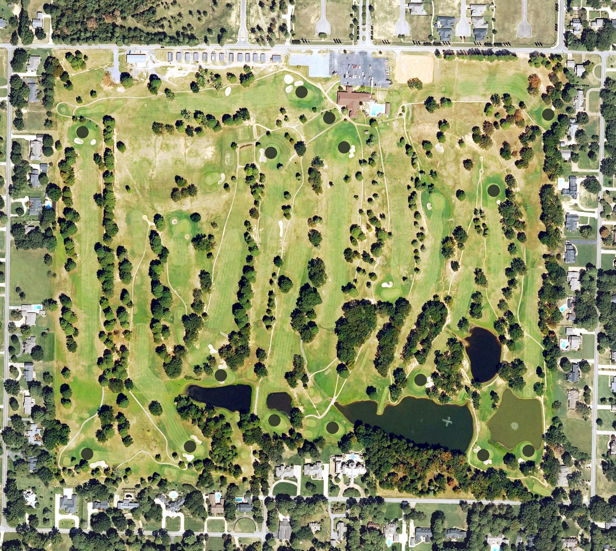 Aerial view of Searcy Country Club, AR, with its hole routing marked