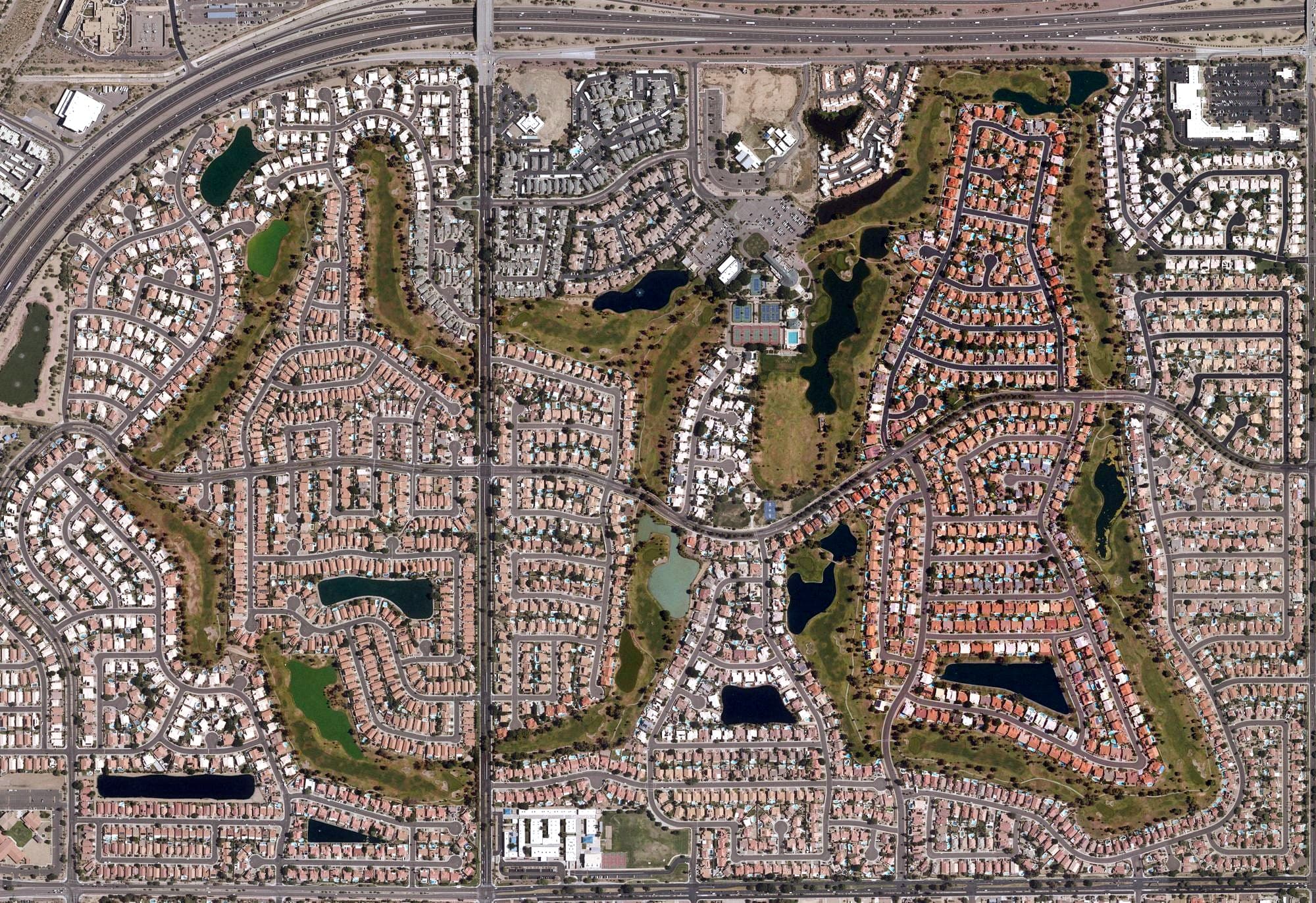 Aerial view of Arrowhead Country Club, AZ, with its hole routing marked