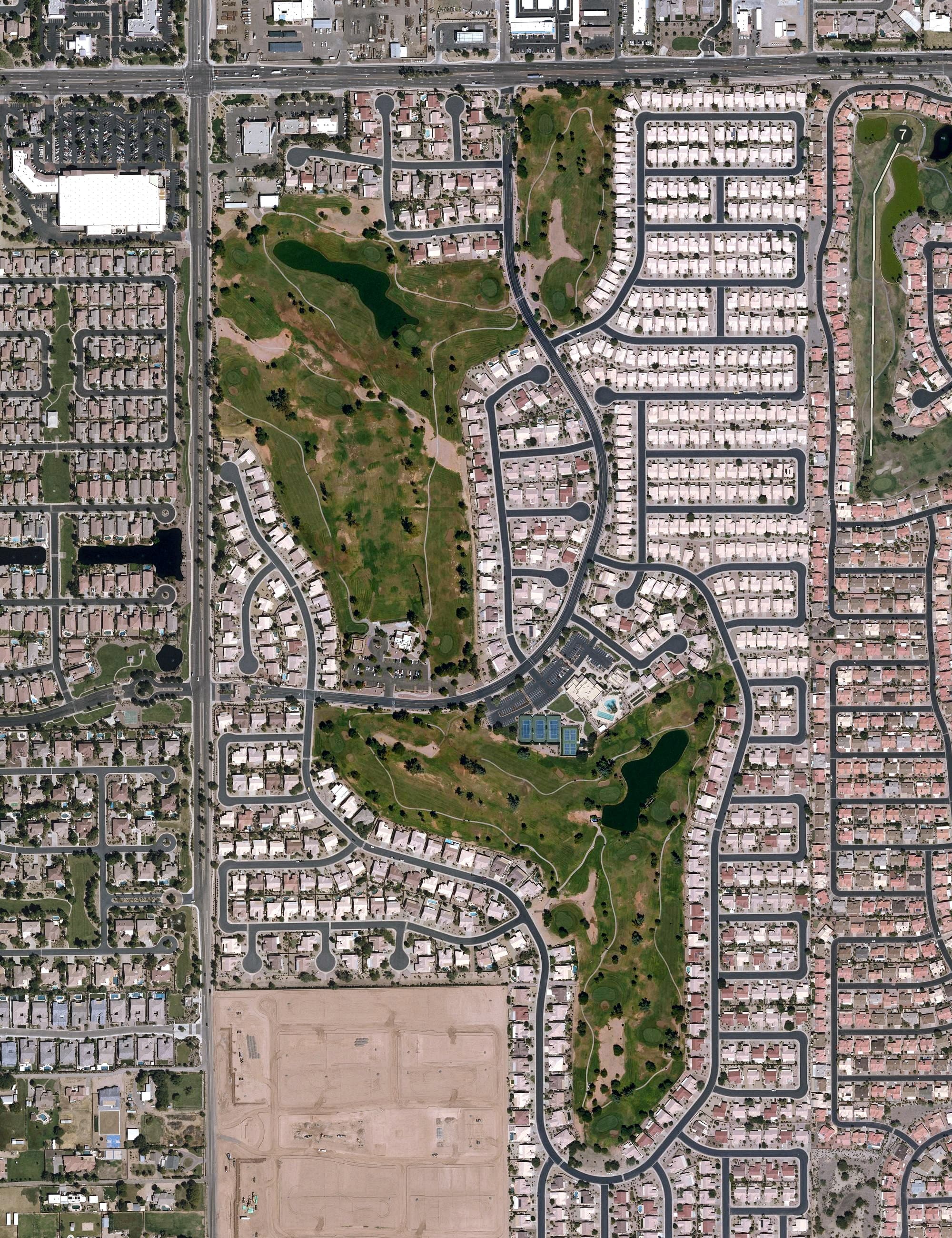 Aerial view of Springfield Golf Resort, AZ, with its hole routing marked