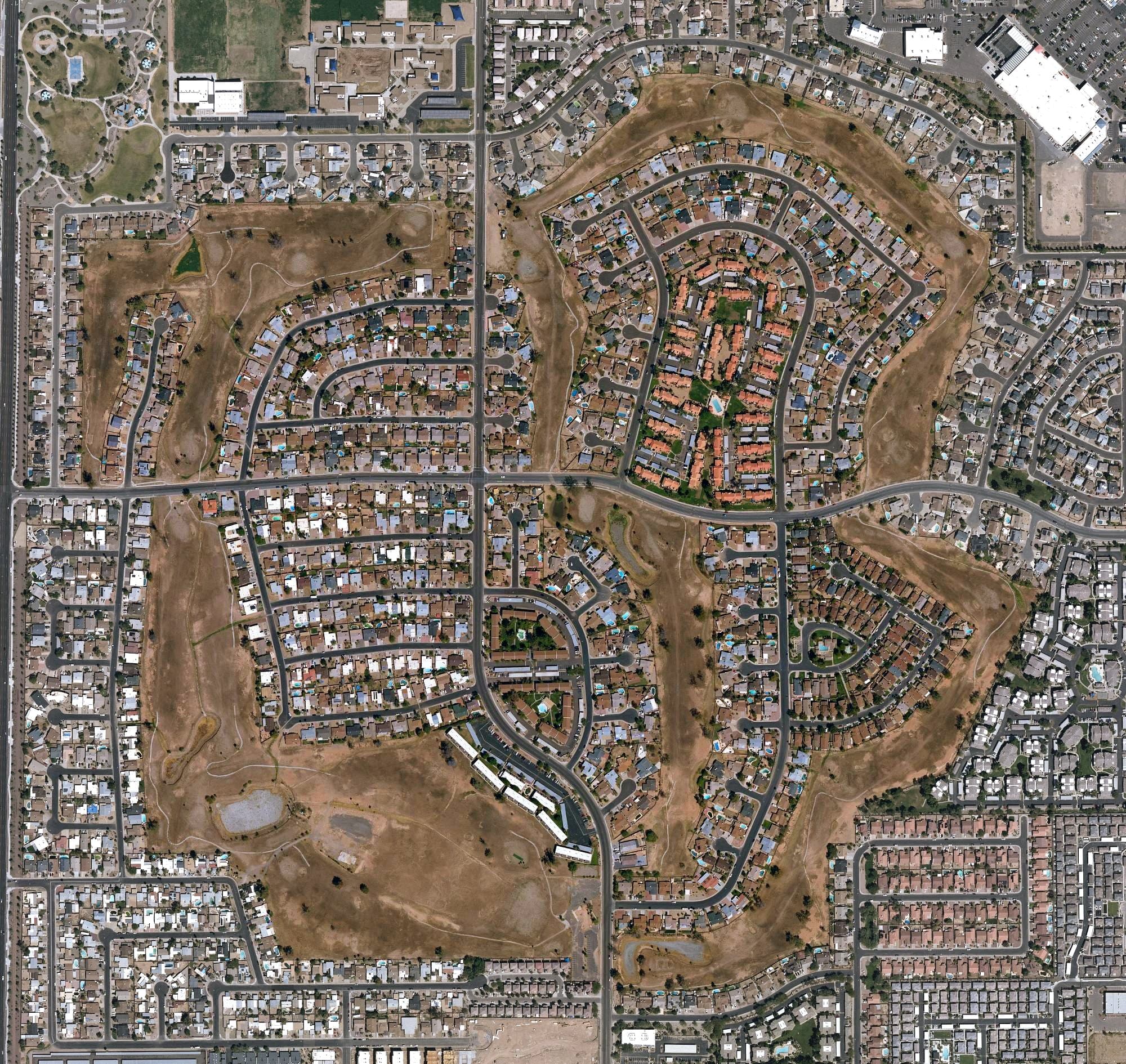 Aerial view of Villa de Paz Golf Course, AZ, with its hole routing marked