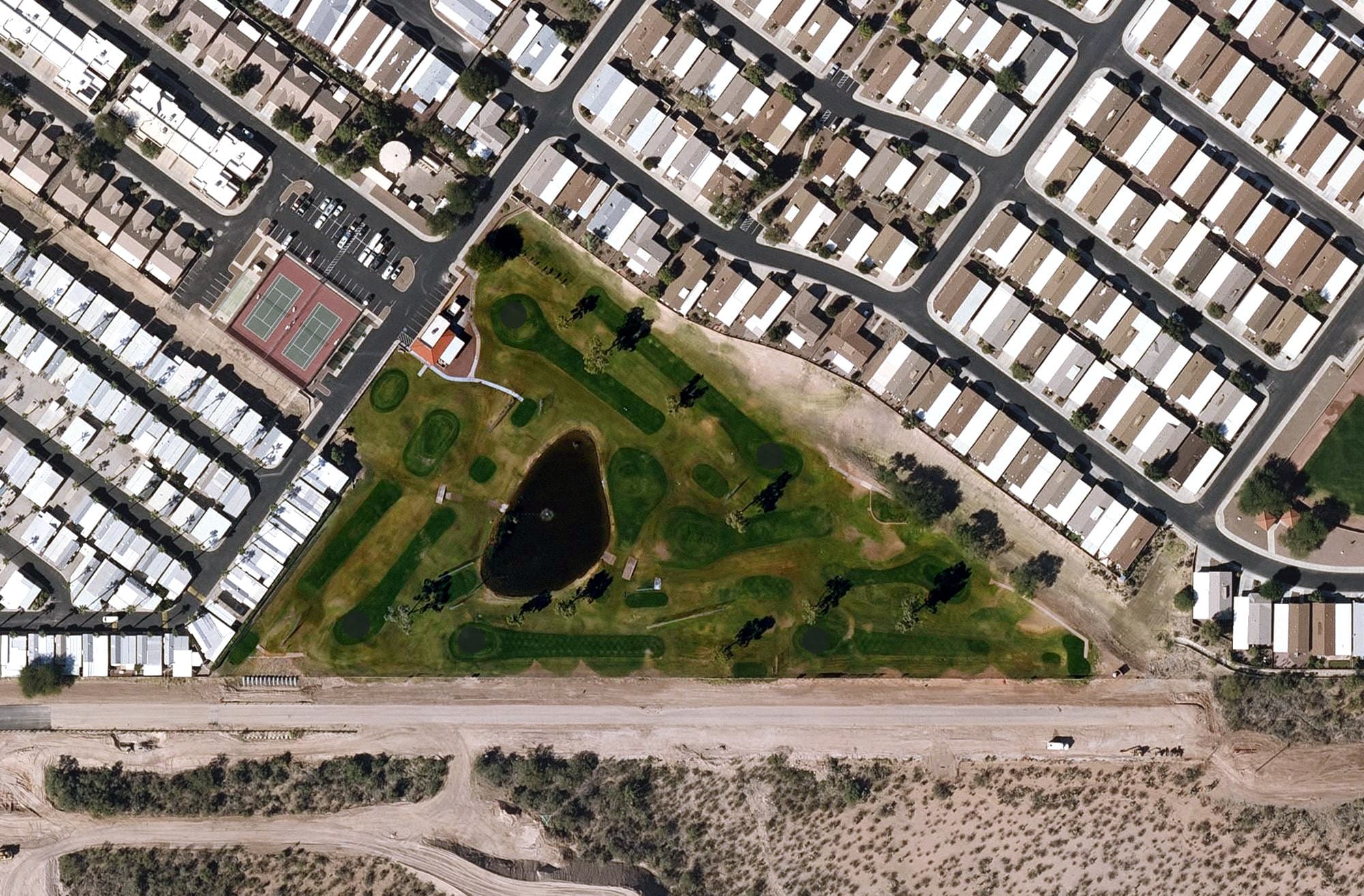 Aerial view of Voyager RV Resort and Golf Course, AZ, with its hole routing marked