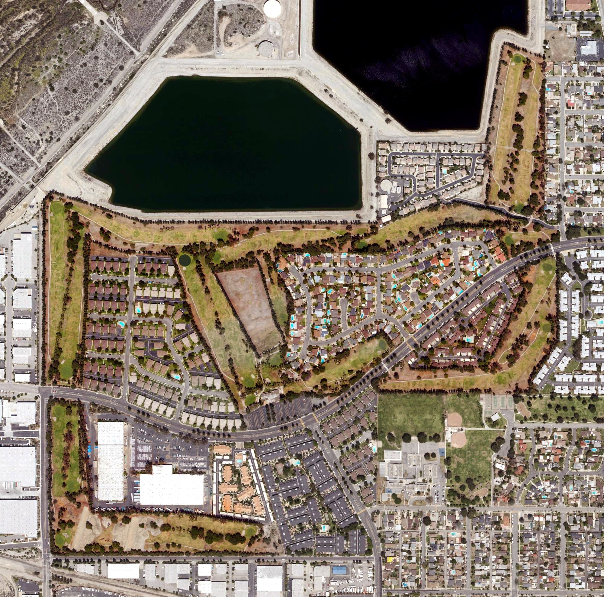 Aerial view of Azusa Greens Country Club, CA, with its hole routing marked