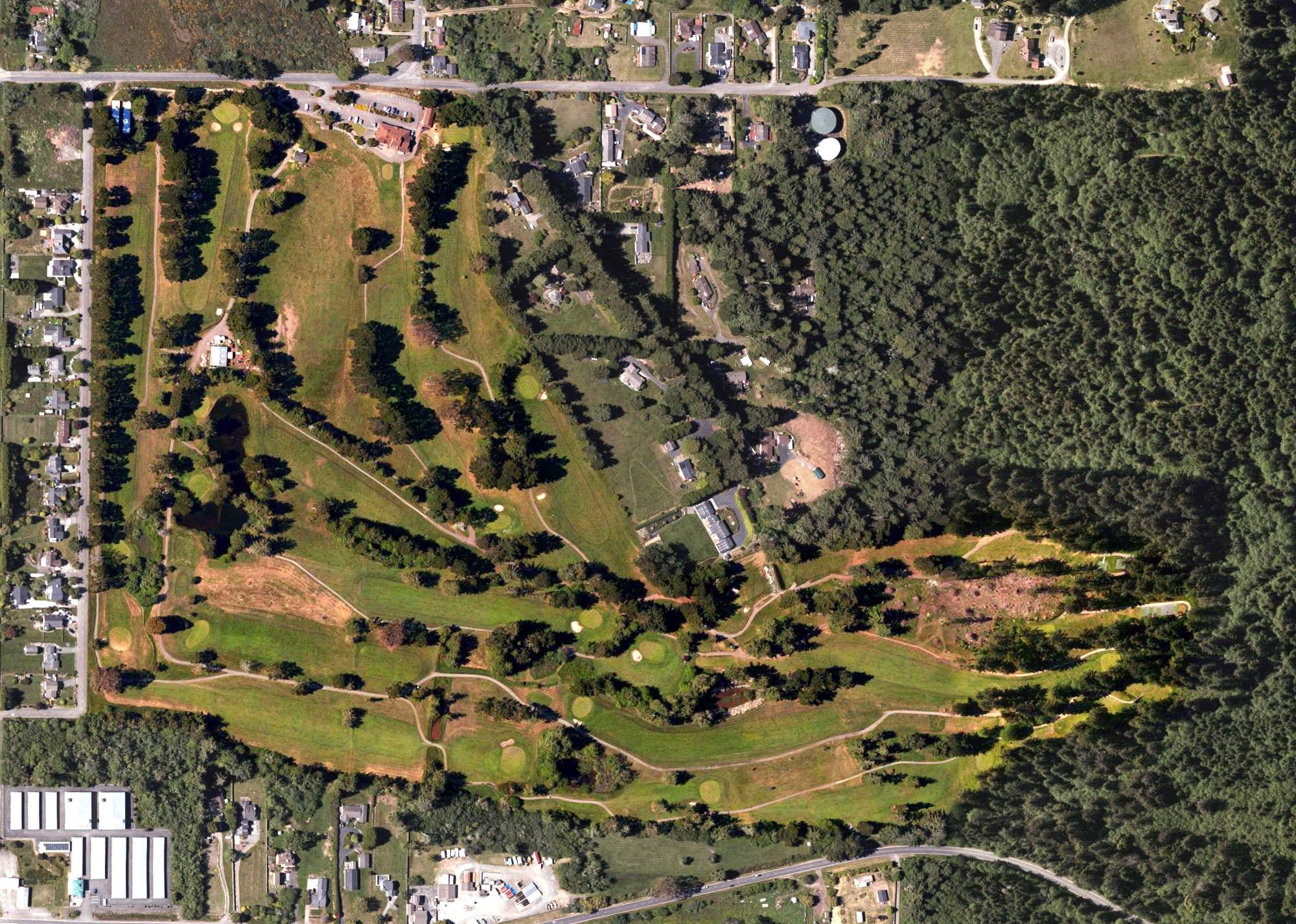 Aerial view of BeauPre Golf Course, CA, with its hole routing marked