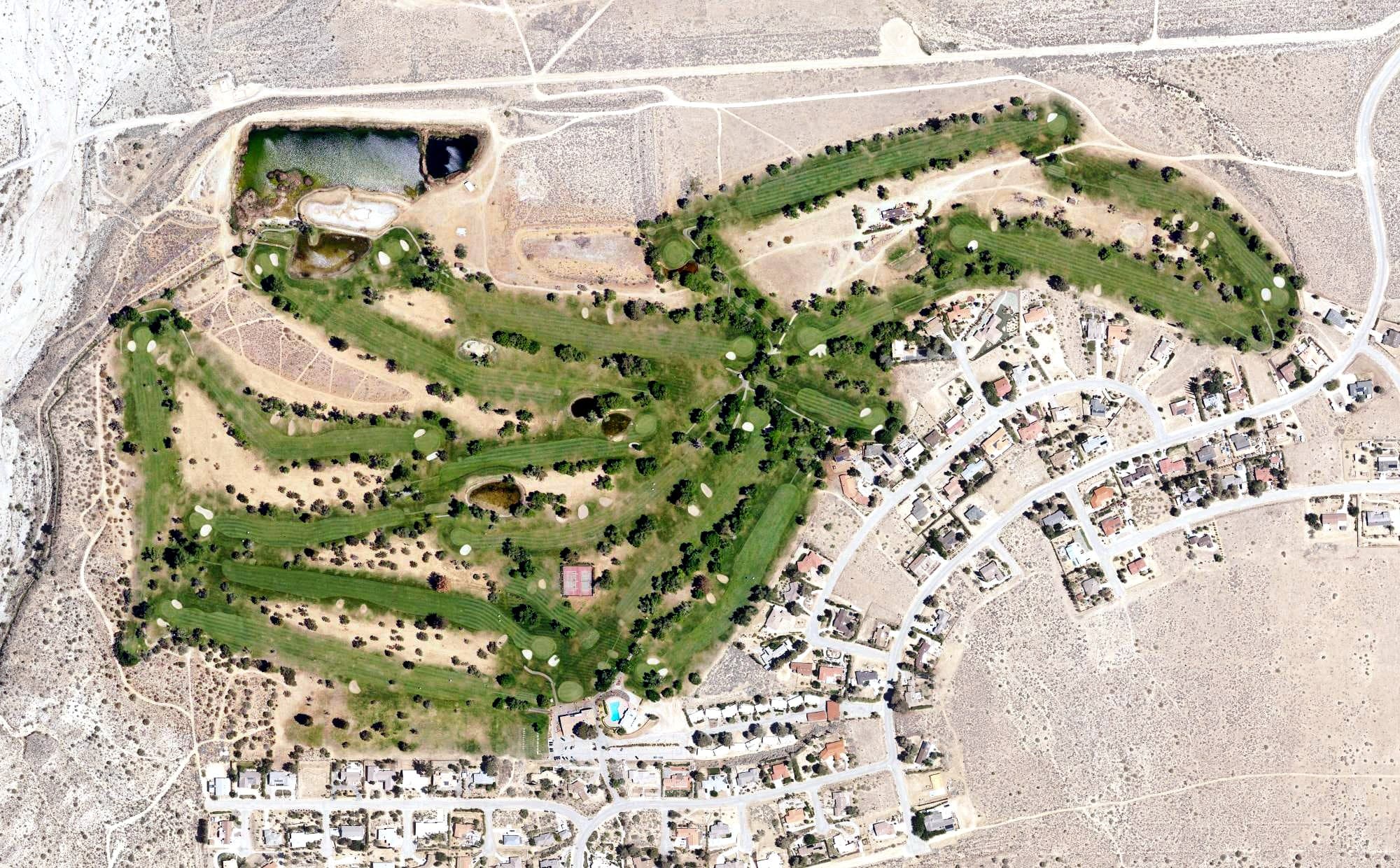 Aerial view of Crystalaire Country Club, CA, with its hole routing marked