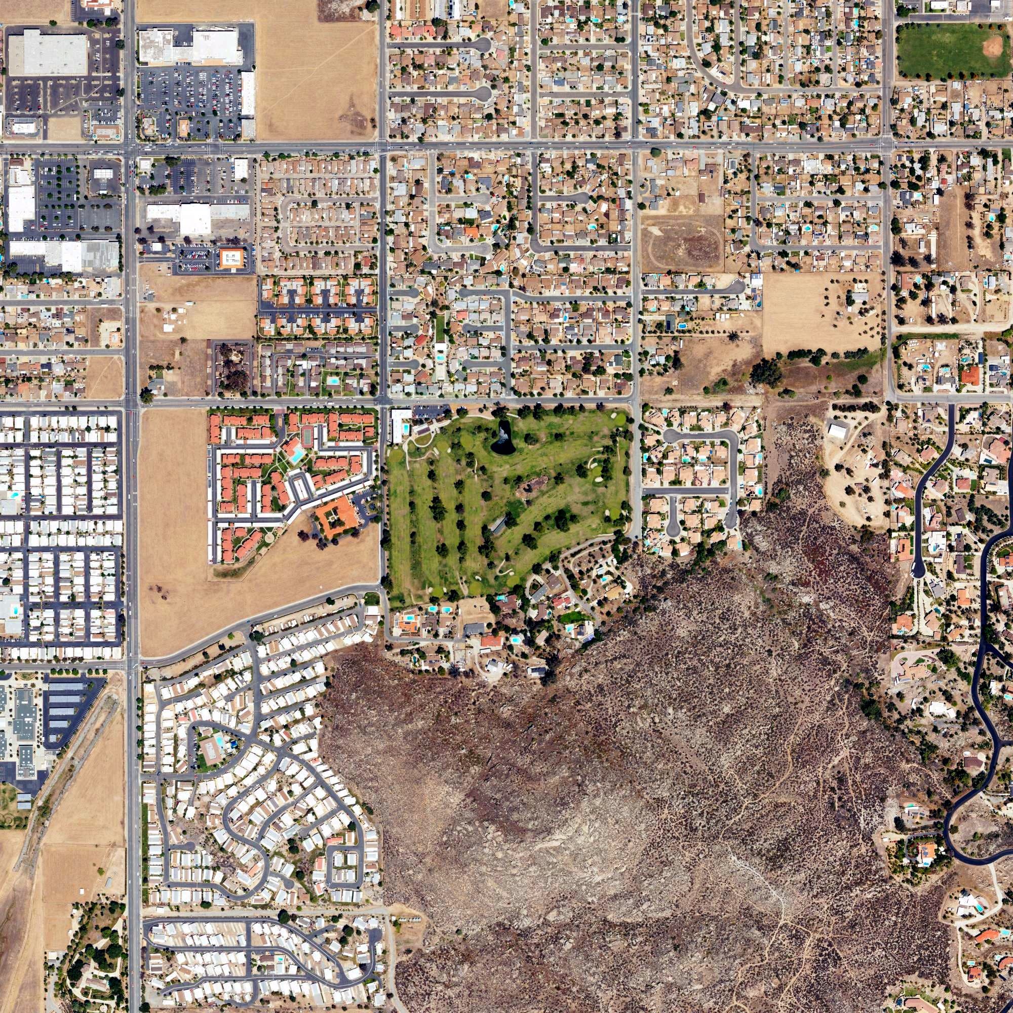 Aerial view of Echo Hills Golf Course, CA, with its hole routing marked