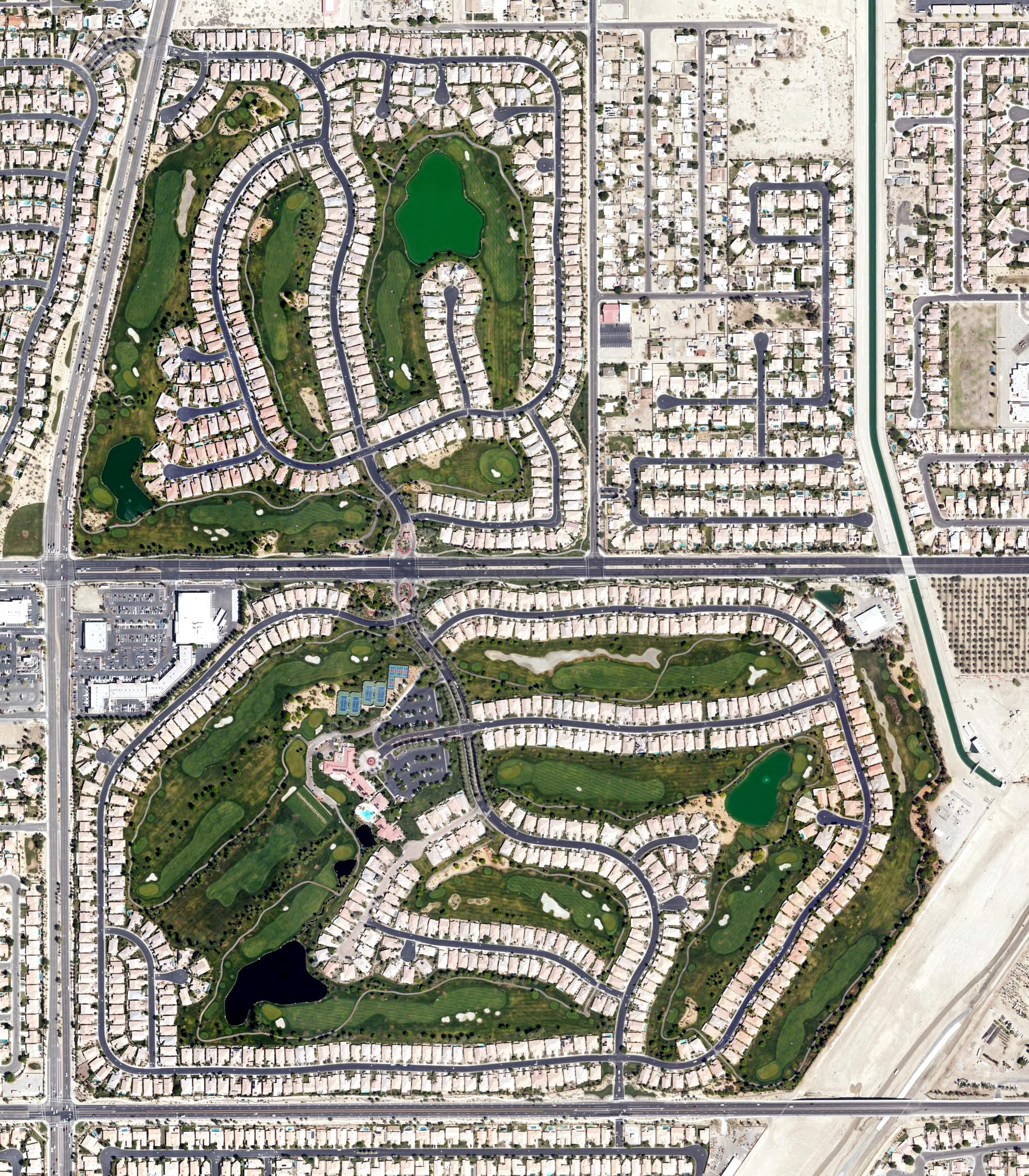 Aerial view of Heritage Palms Country Club, CA, with its hole routing marked