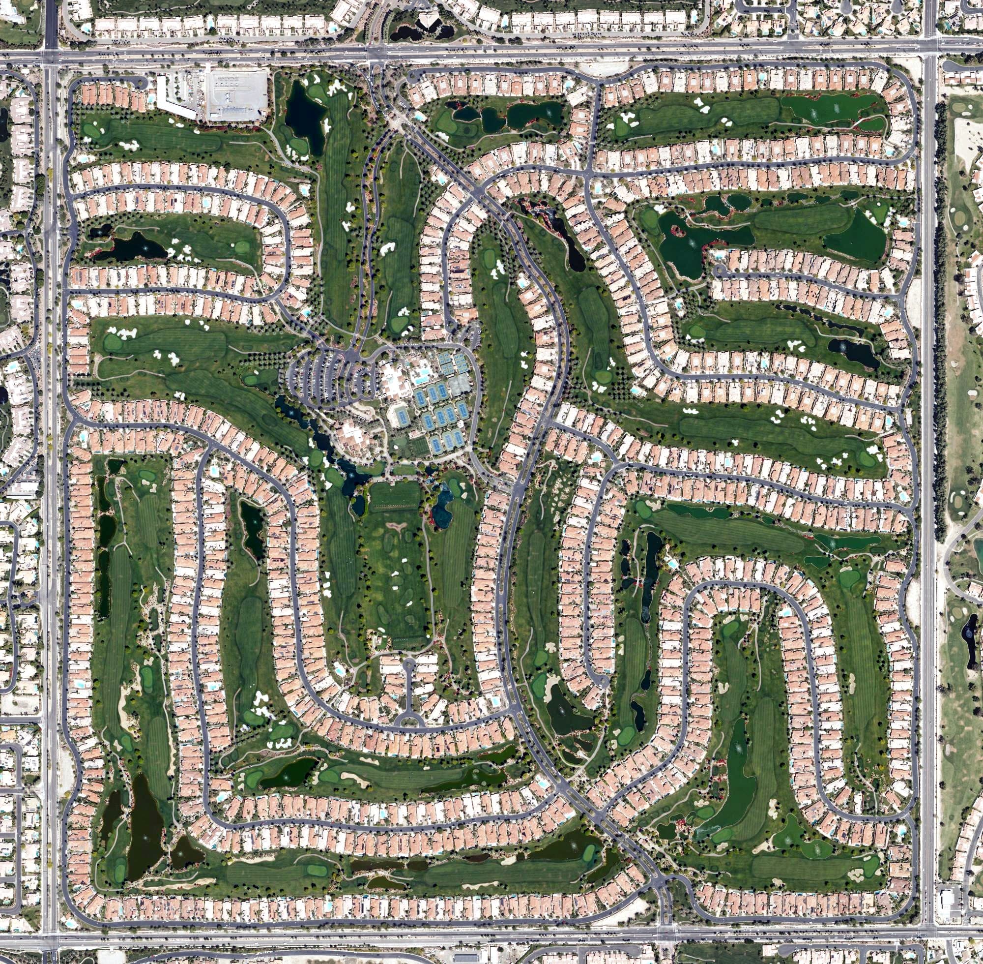 Aerial view of Indian Ridge Country Club, CA, with its hole routing marked