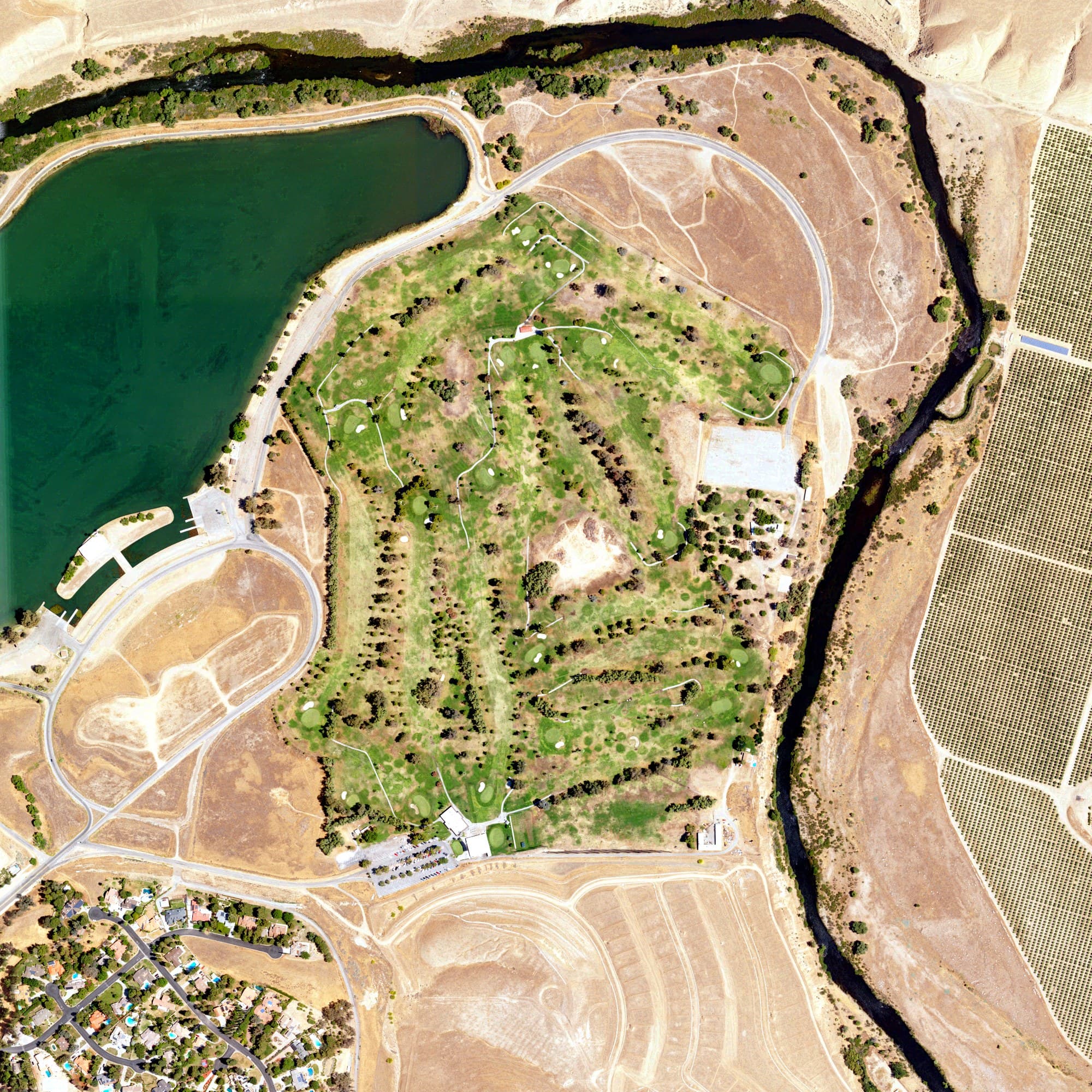 Aerial view of Kern River Golf Course, CA, with its hole routing marked