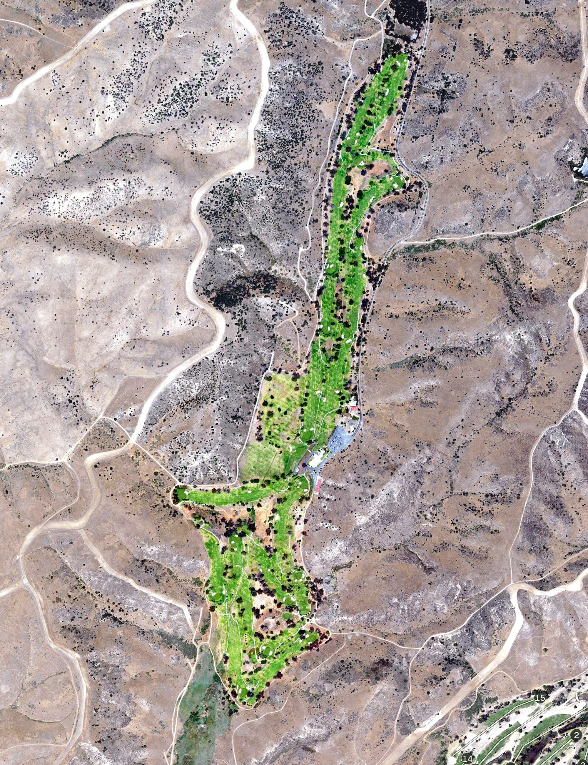 Aerial view of Marine Memorial Golf Course, CA, with its hole routing marked
