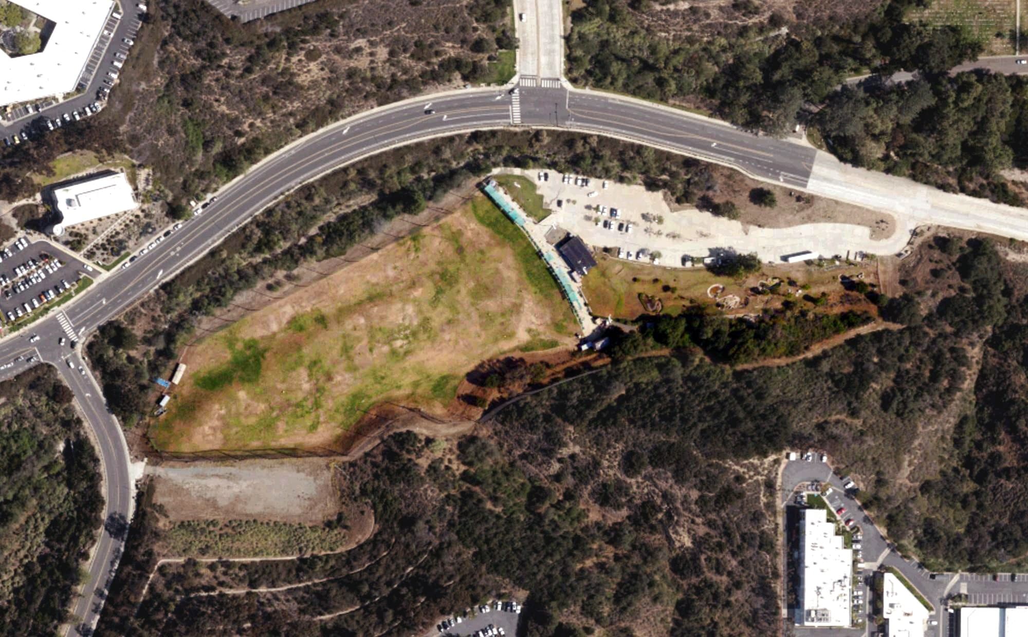 Aerial view of Sorrento Canyon Golf Center, CA, with its hole routing marked