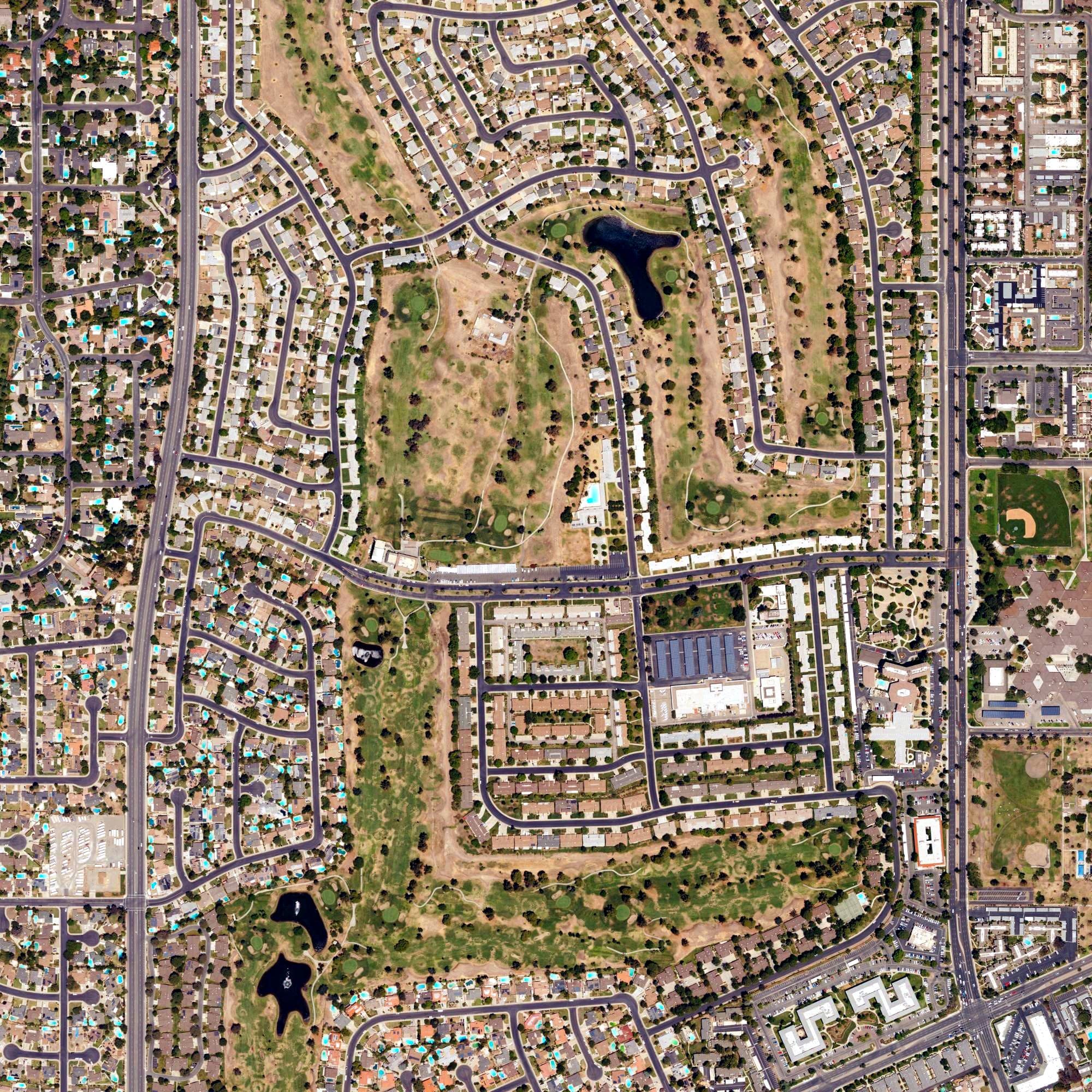 Aerial view of Sundale Country Club, CA, with its hole routing marked