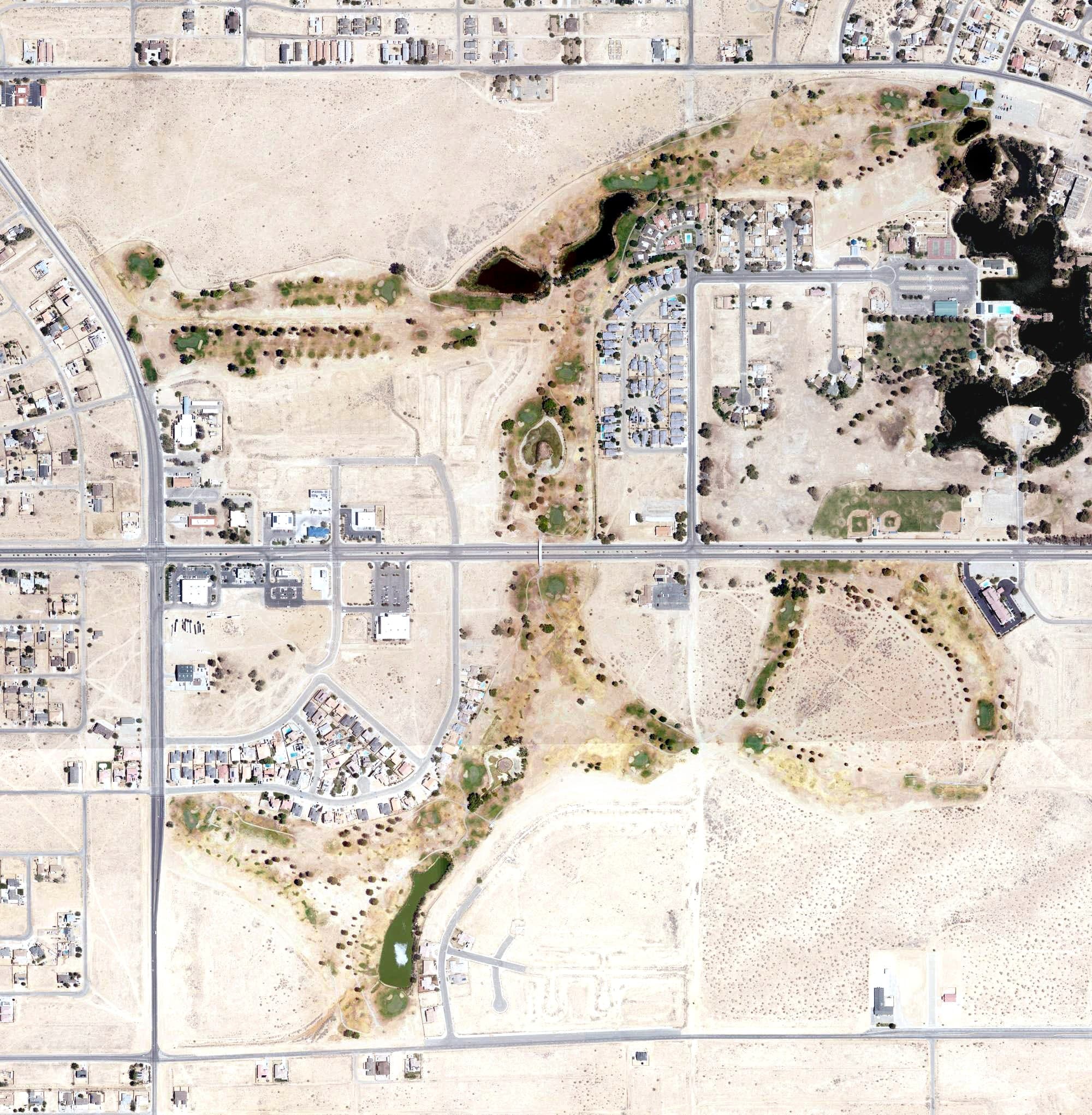 Aerial view of Tierra del Sol Golf Course, CA, with its hole routing marked