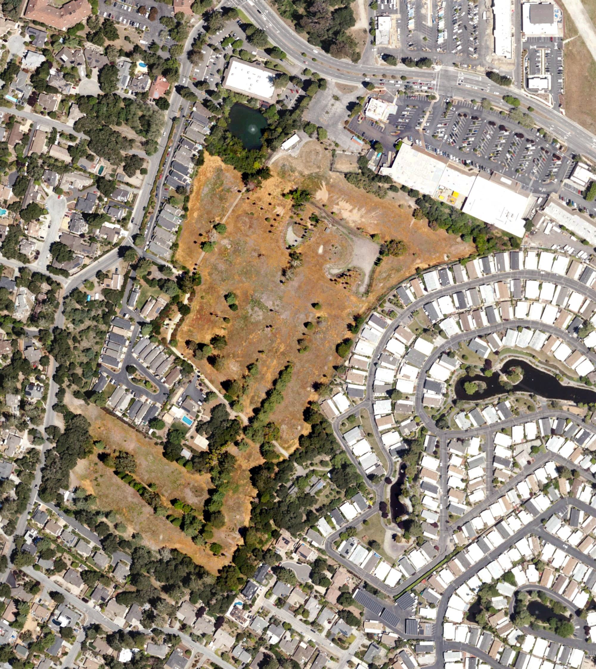 Aerial view of Valley Gardens Golf Course, CA, with its hole routing marked
