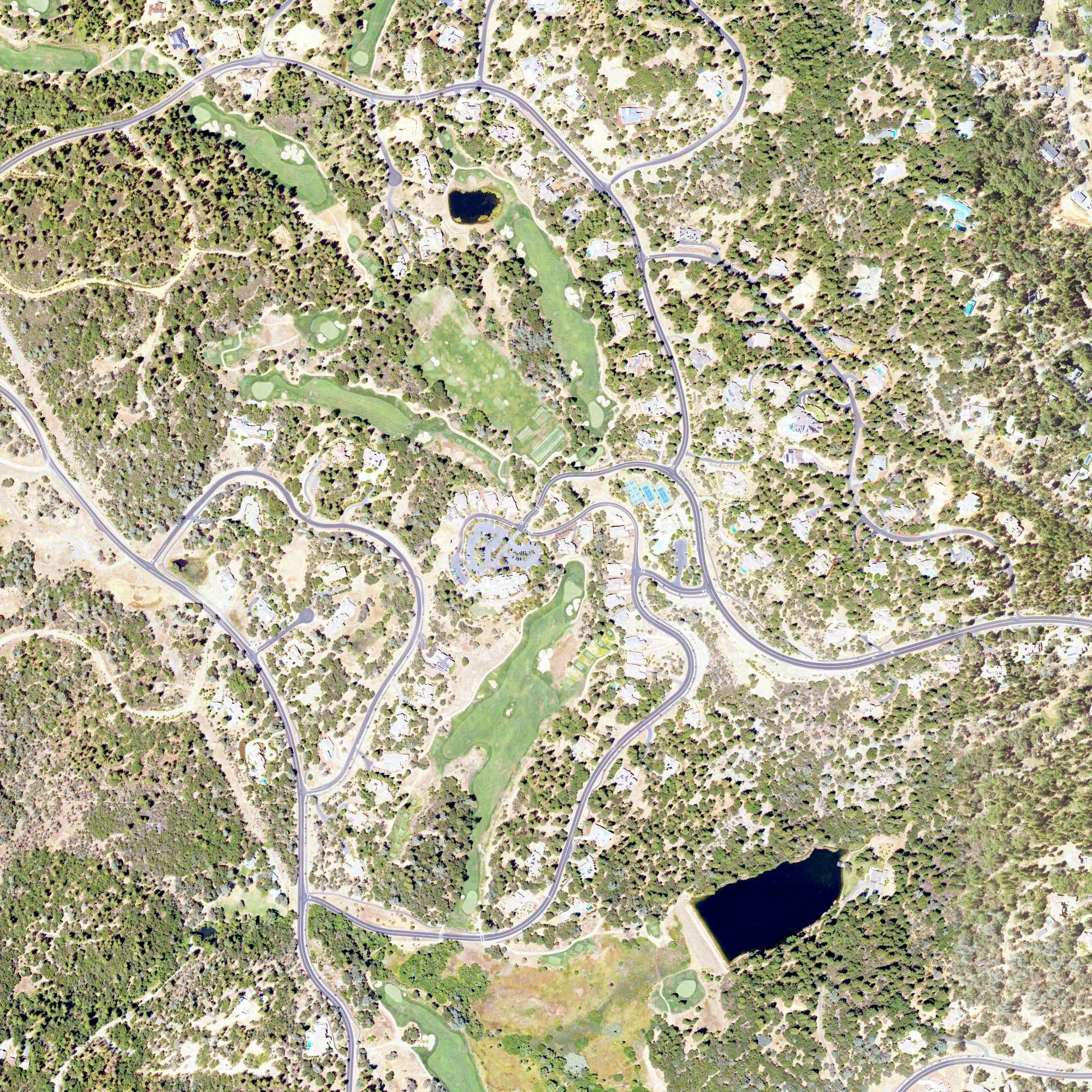 Aerial view of Winchester Country Club, CA, with its hole routing marked