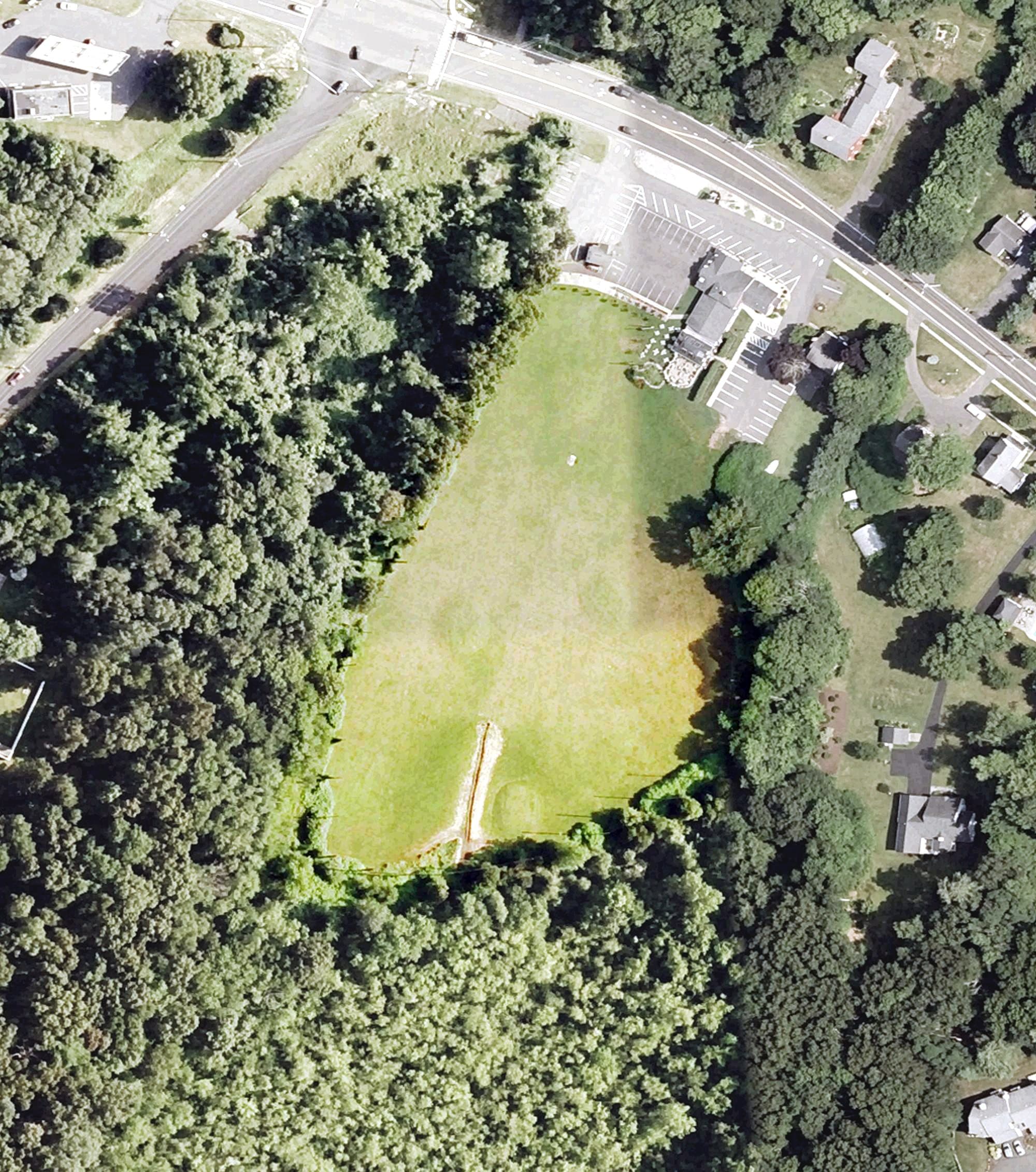 Aerial view of Slicer's Driving Range, CT, with its hole routing marked