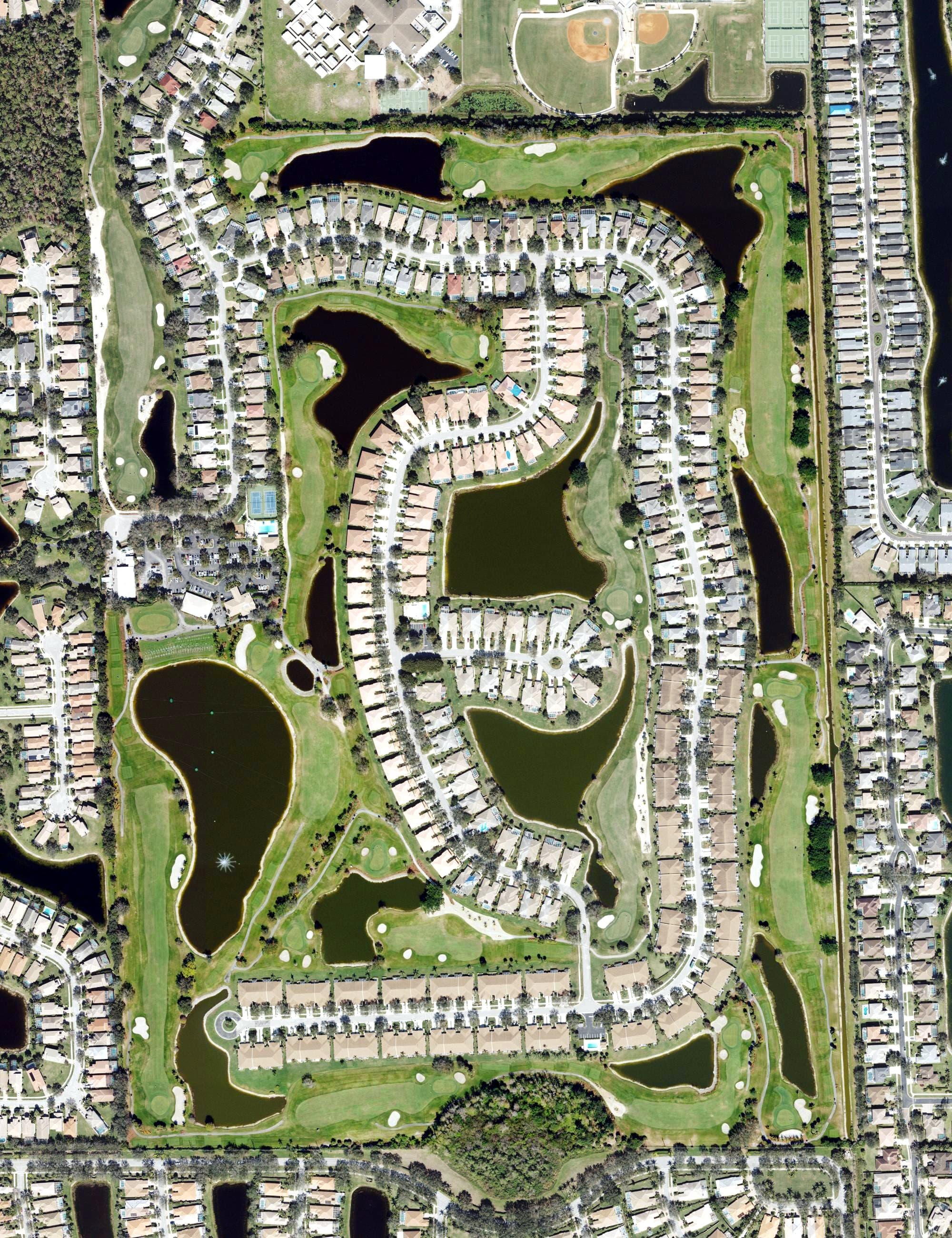 Aerial view of Arrowhead Golf Course, FL, with its hole routing marked