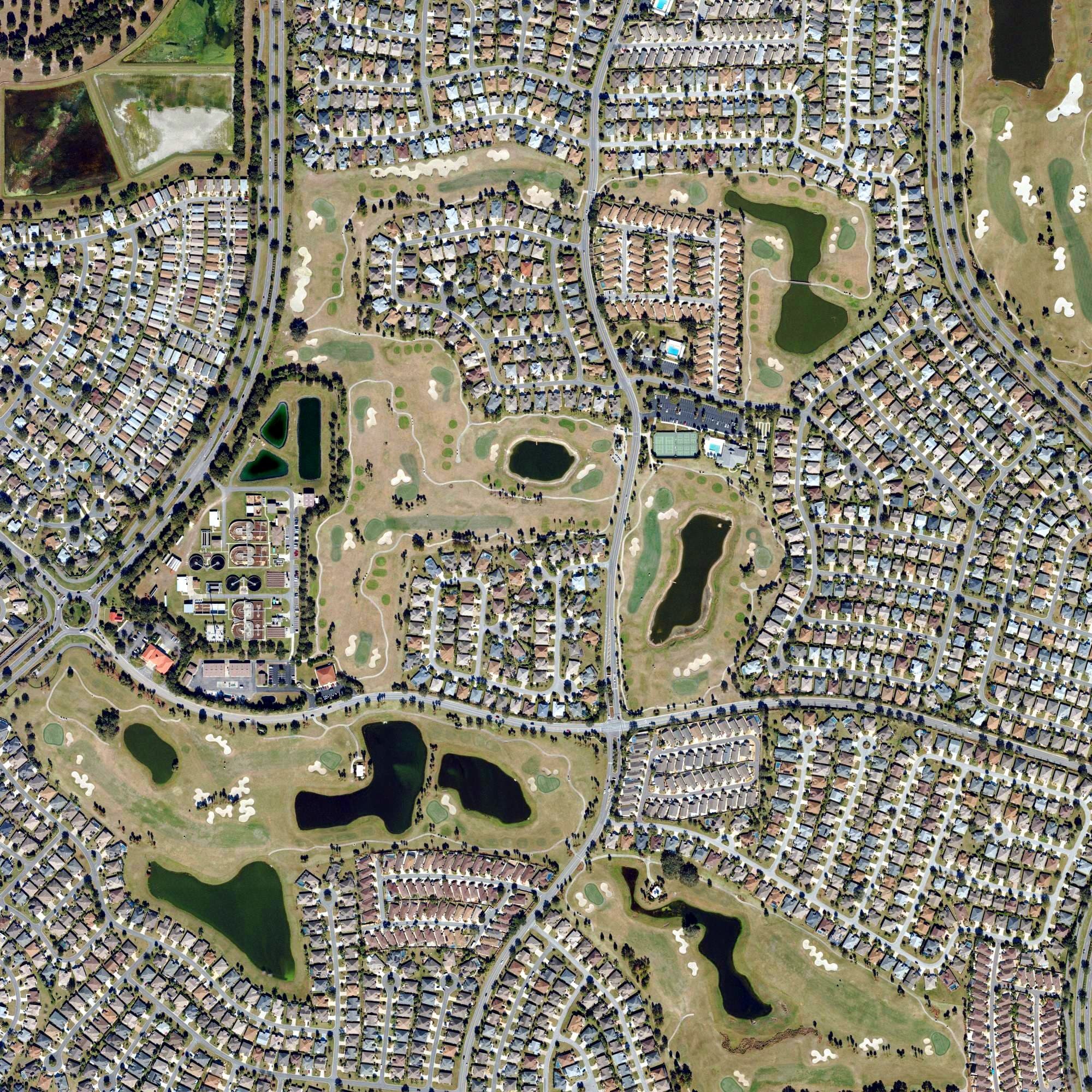 Aerial view of Bacall Golf Course (The Villages), FL, with its hole routing marked