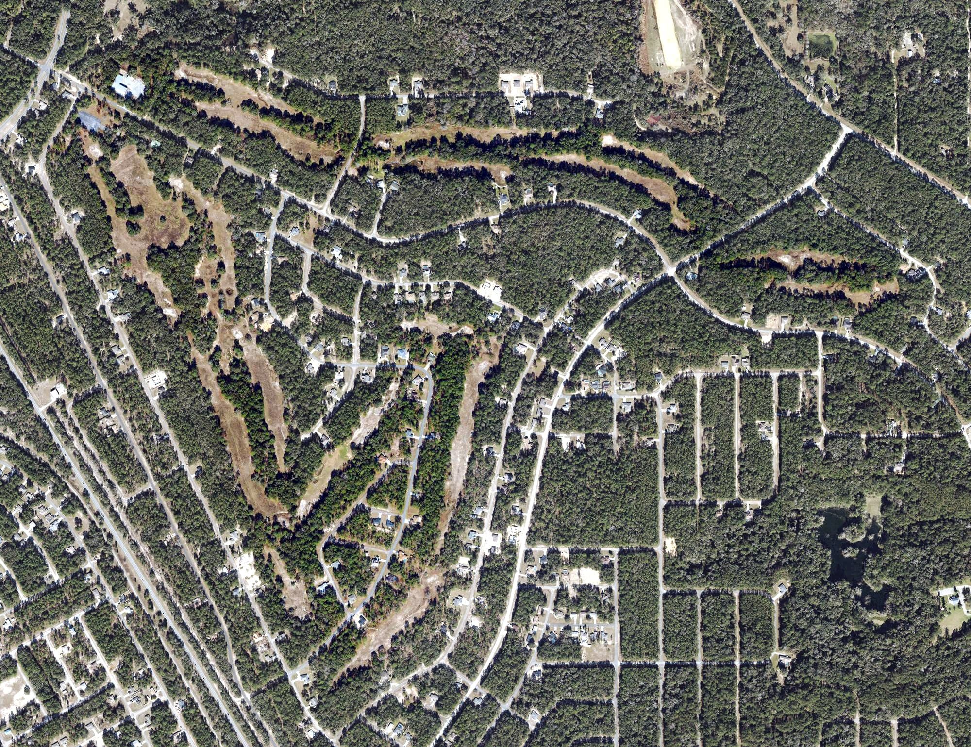 Aerial view of Camp Phosphate Co #1, FL, with its hole routing marked