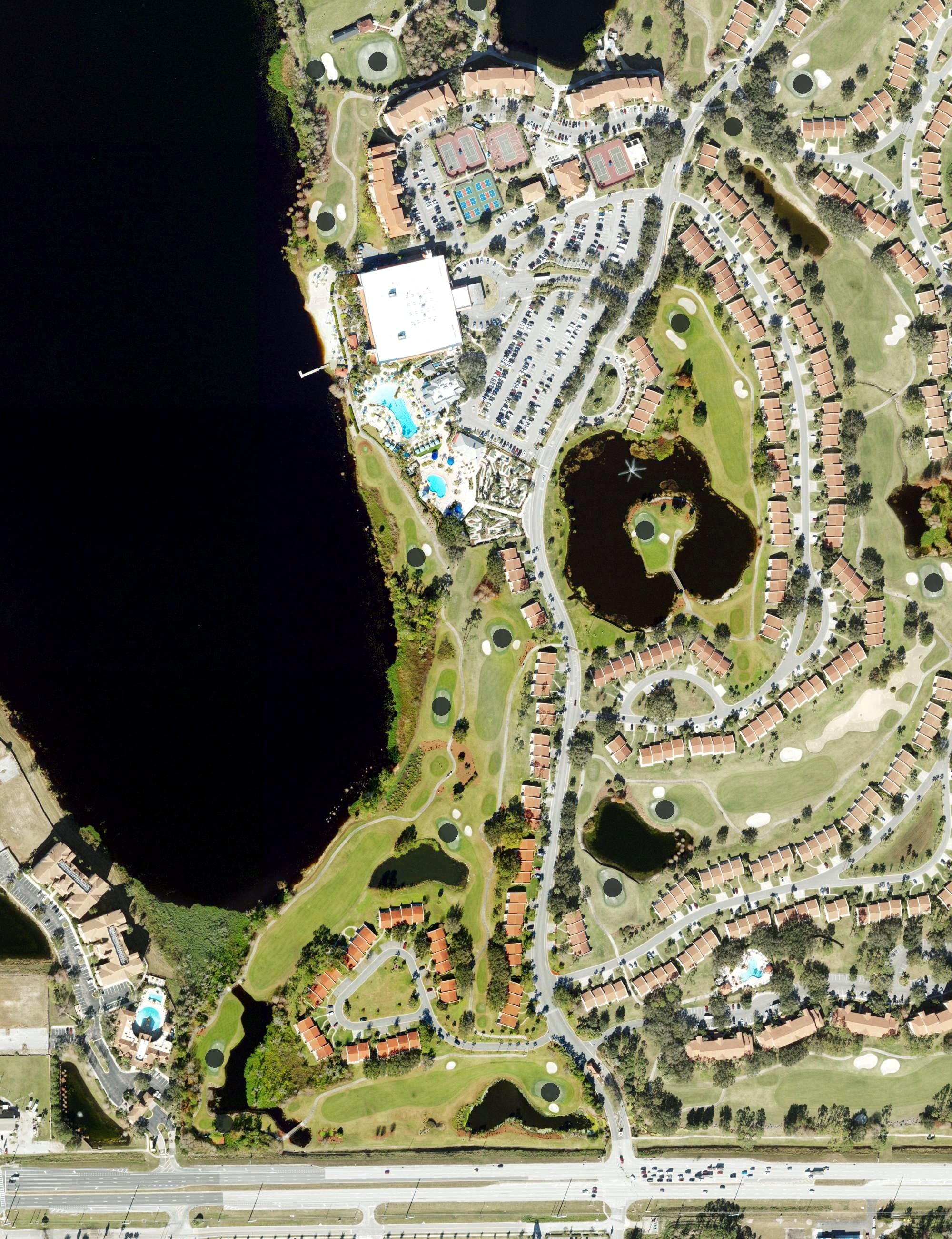 Aerial view of Crane's Bend, FL, with its hole routing marked
