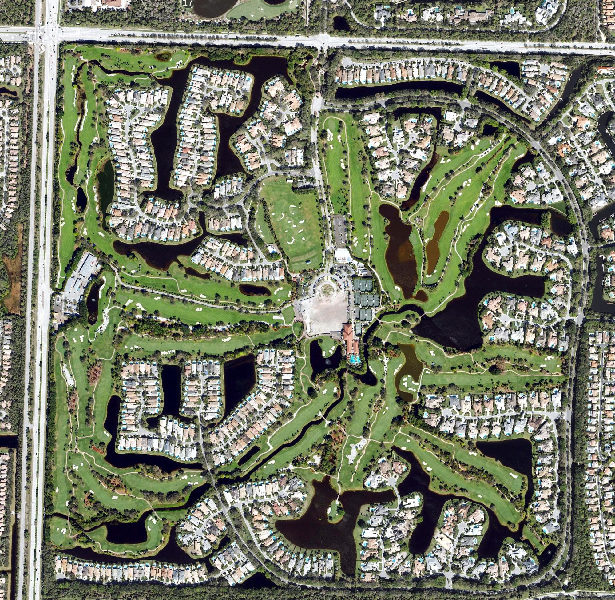 Aerial view of Frenchman's Creek Beach and Country Club, FL, with its hole routing marked