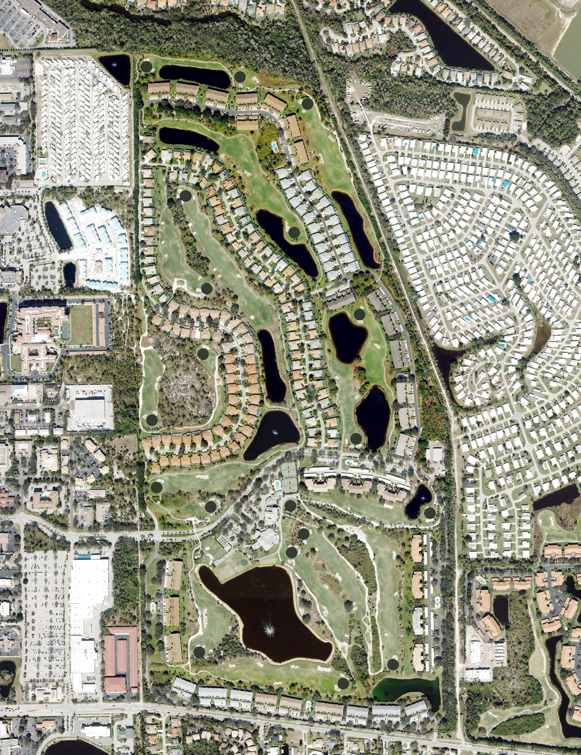 Aerial view of Highland Woods Golf & Country Club, FL, with its hole routing marked