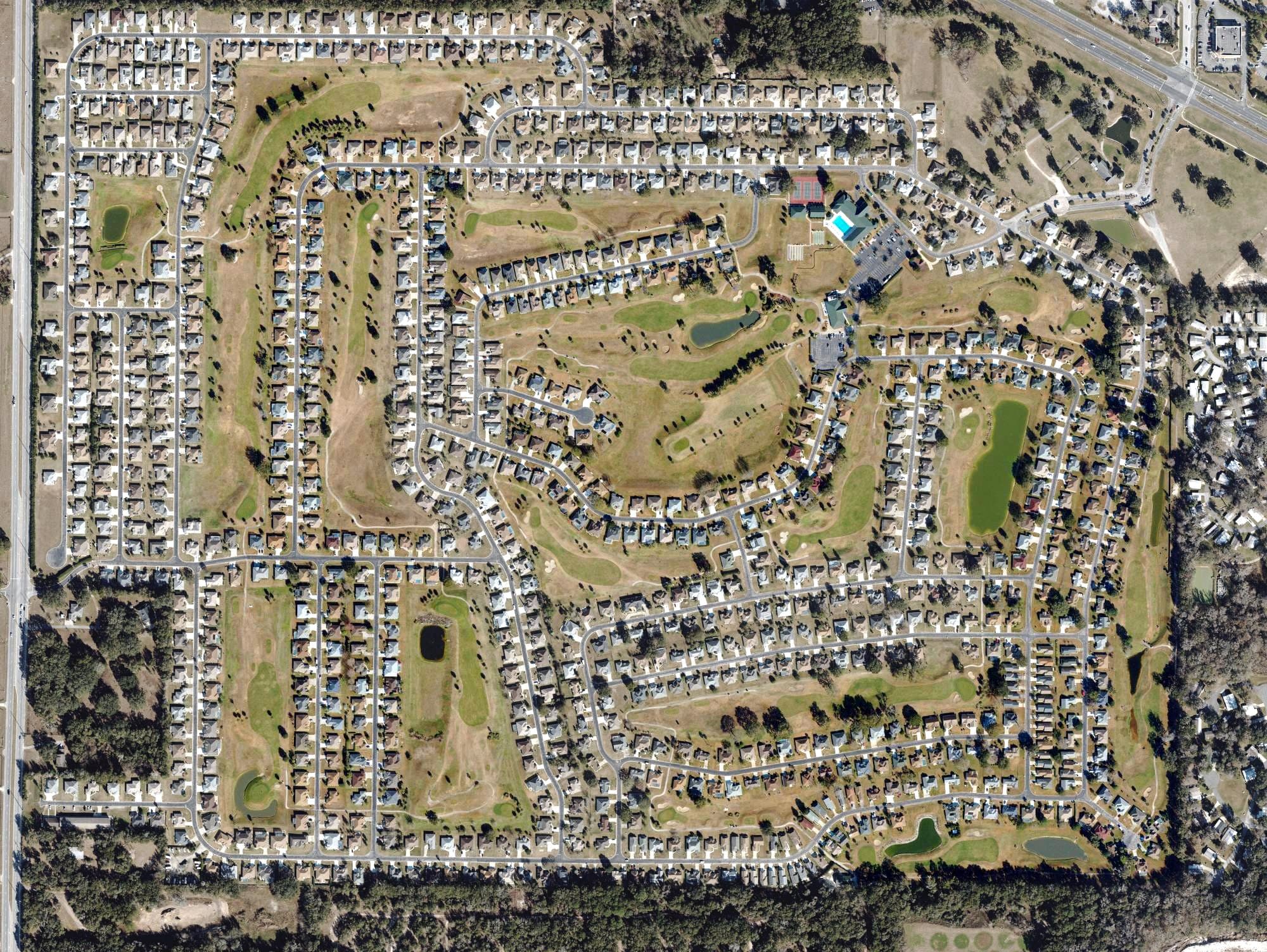 Aerial view of Ocala Palms Golf & Country Club, FL, with its hole routing marked