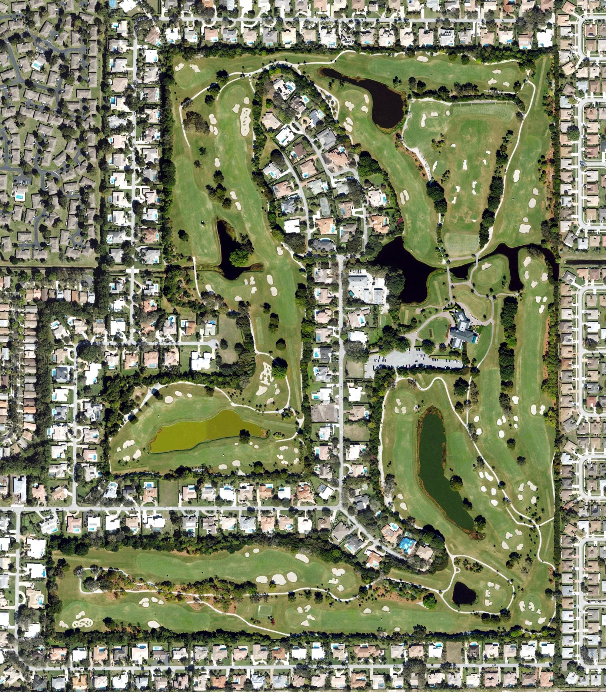 Aerial view of Pine Tree Golf Club, FL, with its hole routing marked