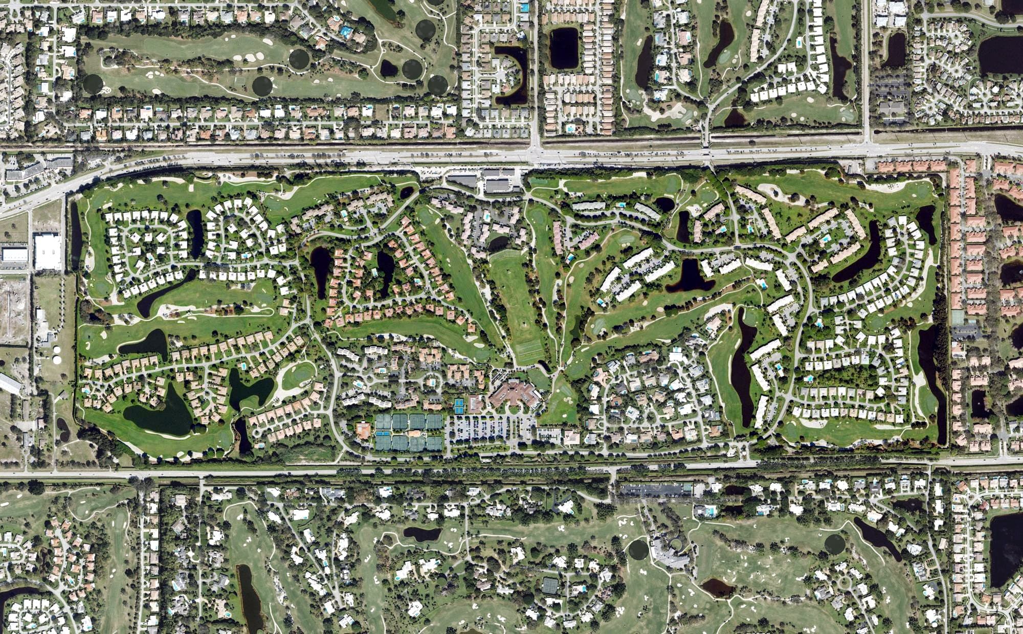Aerial view of Quail Ridge Country Club - South Course, FL, with its hole routing marked