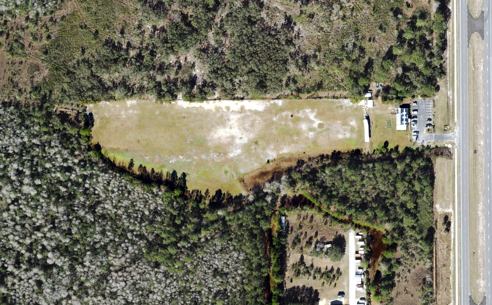 Aerial view of Sweet Swing driving range, FL, with its hole routing marked