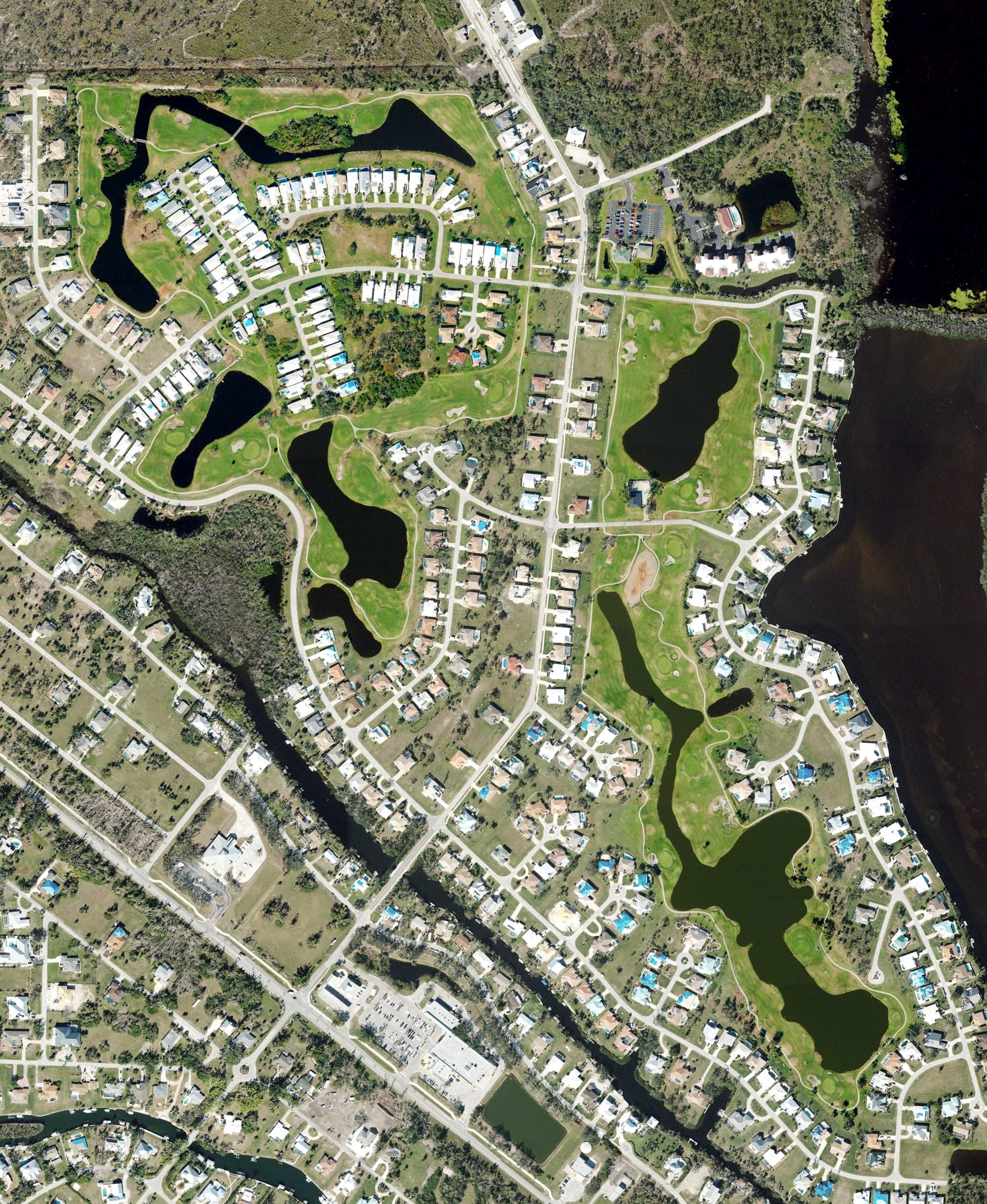 Aerial view of The Links, FL, with its hole routing marked
