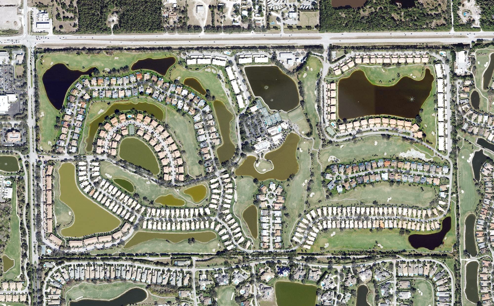 Aerial view of Worthington Country Club, FL, with its hole routing marked