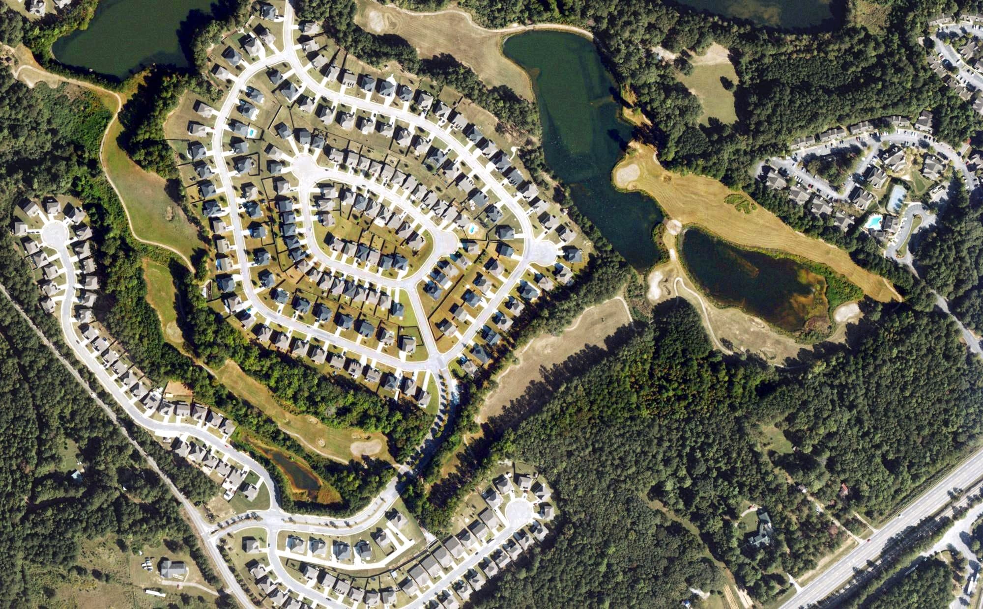 Aerial view of Durham Lakes Country Club, GA, with its hole routing marked