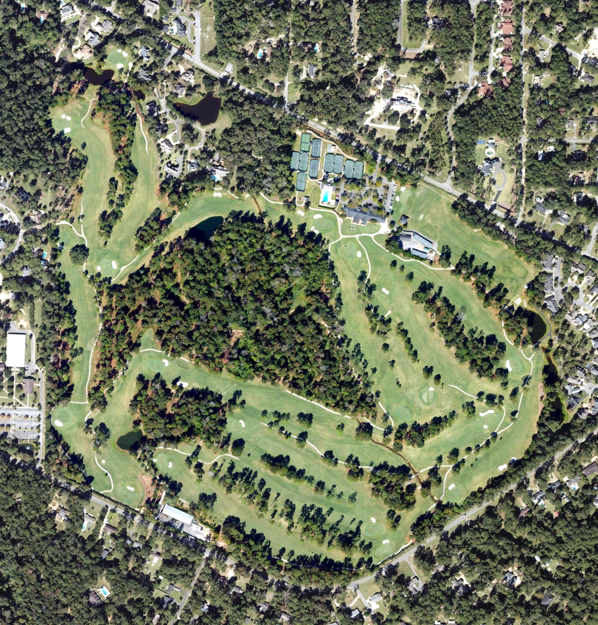 Aerial view of Glen Arven Country Club, GA, with its hole routing marked