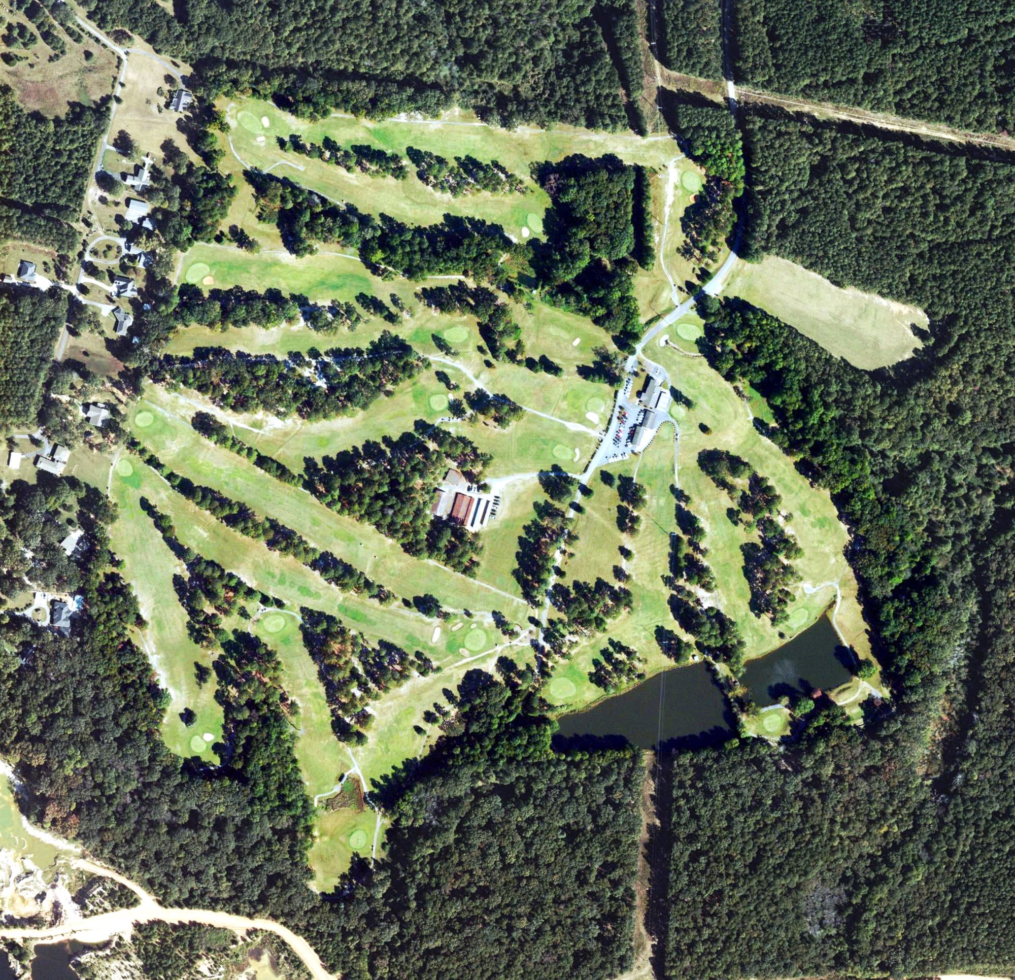Aerial view of Hartwell Golf Club, GA, with its hole routing marked