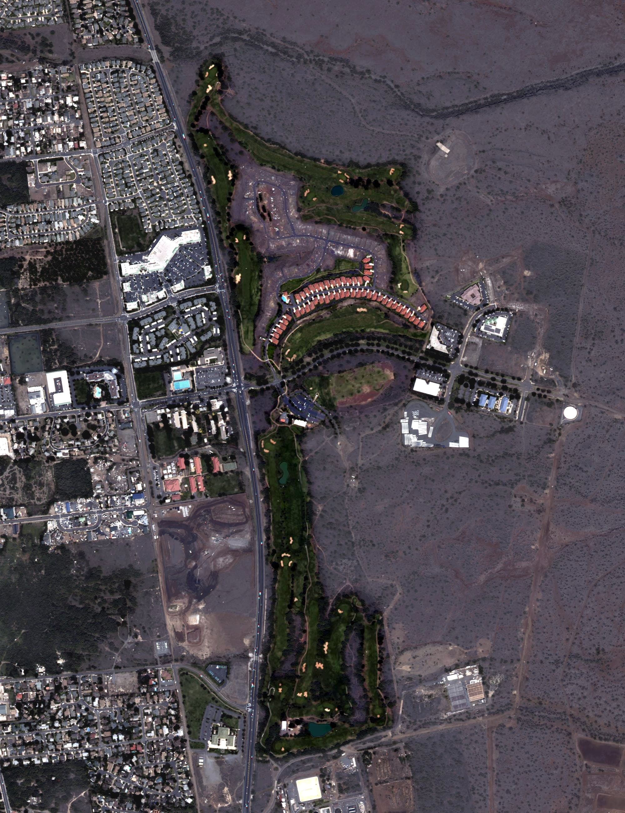 Aerial view of Maui Nui Golf Club, HI, with its hole routing marked