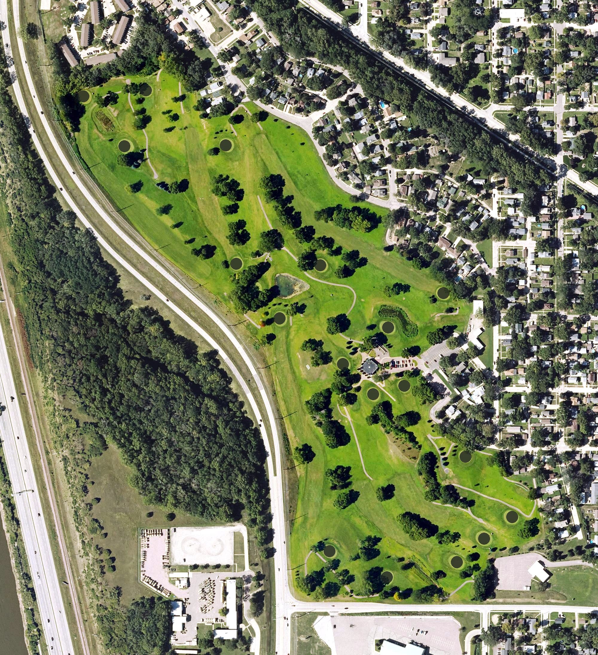 Aerial view of Floyd Park Golf Course, IA, with its hole routing marked