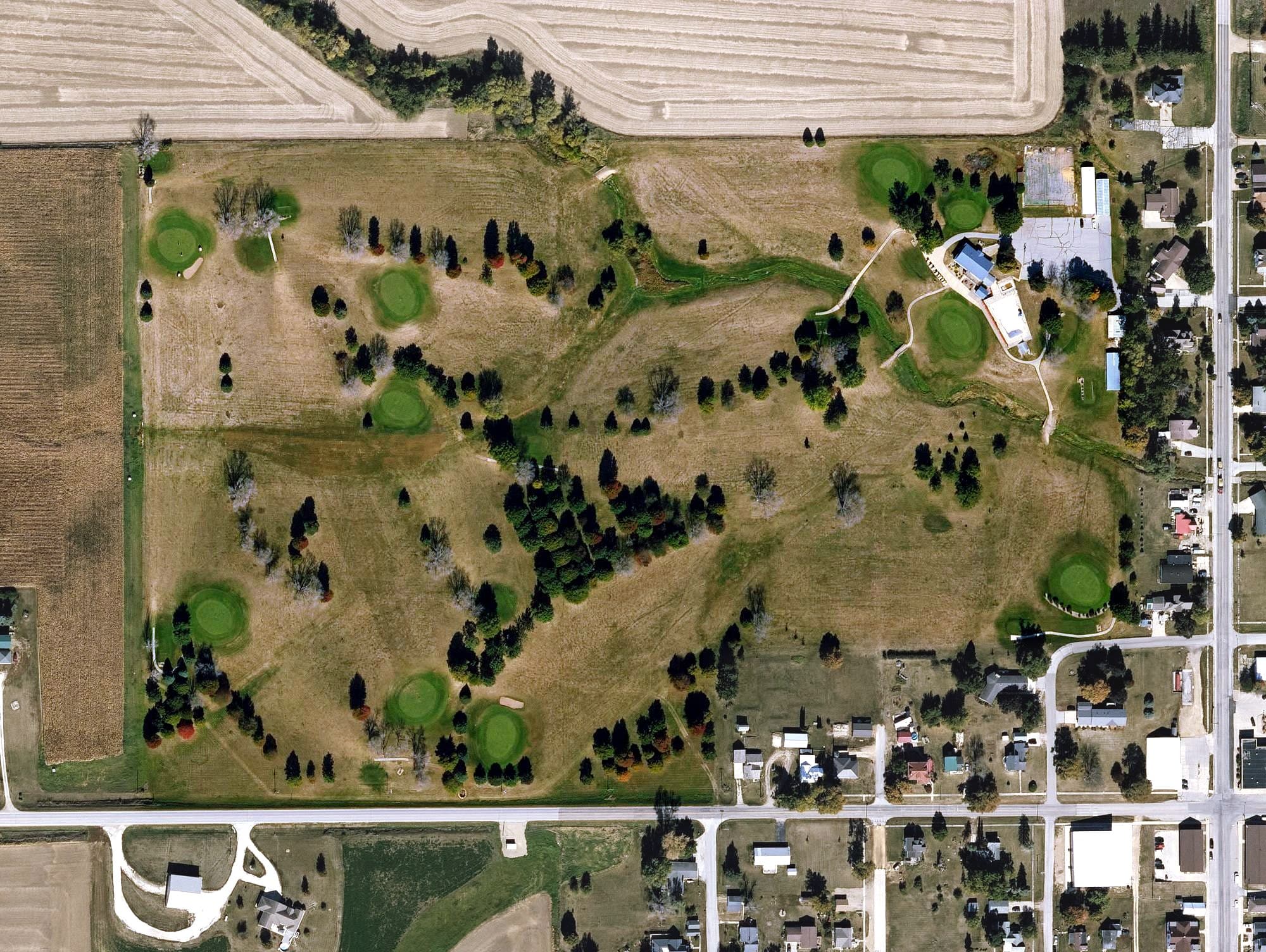 Aerial view of South Hardin Recreation Area, IA, with its hole routing marked