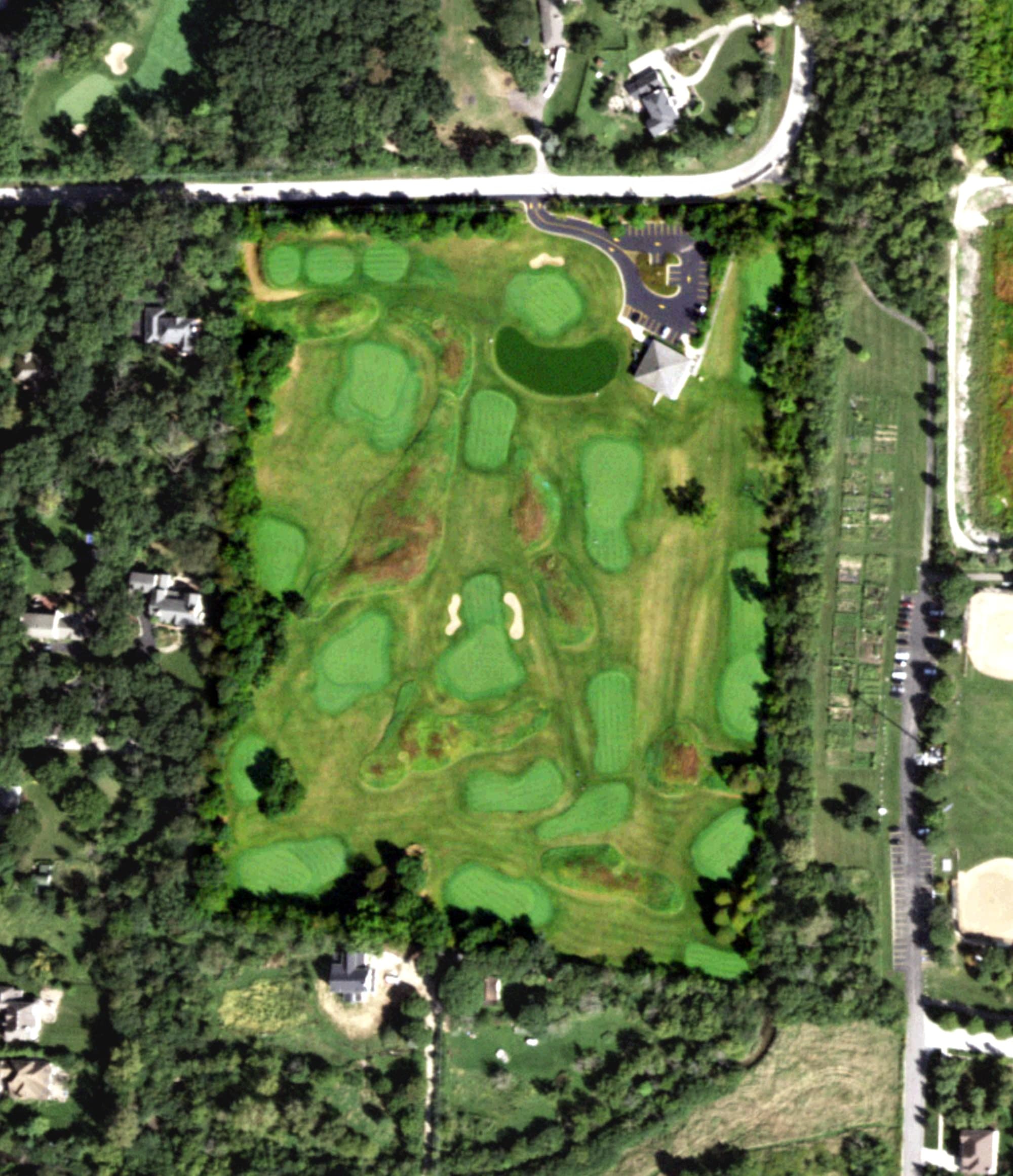 Aerial view of Cantigny Golf Youth Links, IL, with its hole routing marked