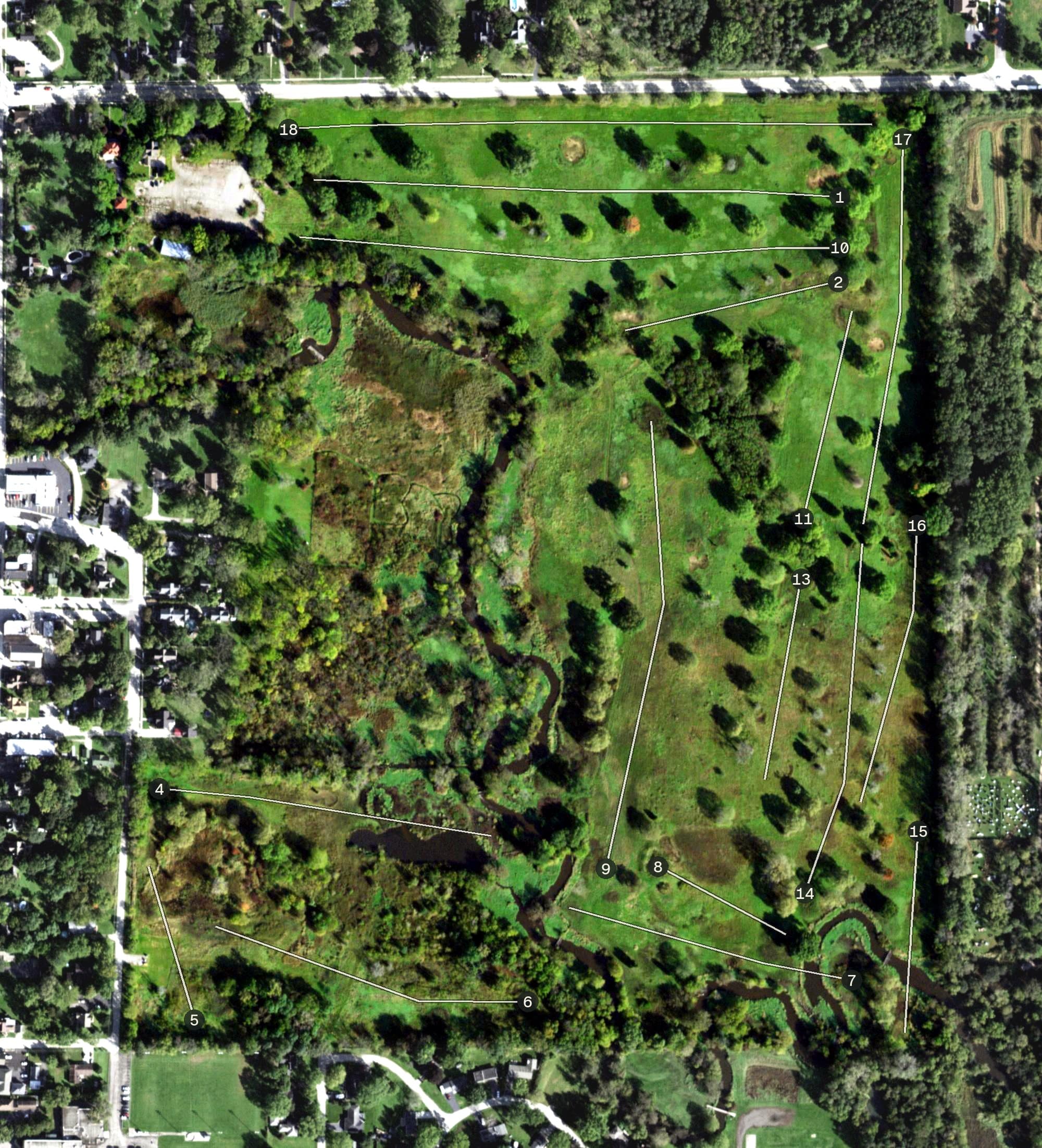 Aerial view of Hunter Country Club, IL, with its hole routing marked