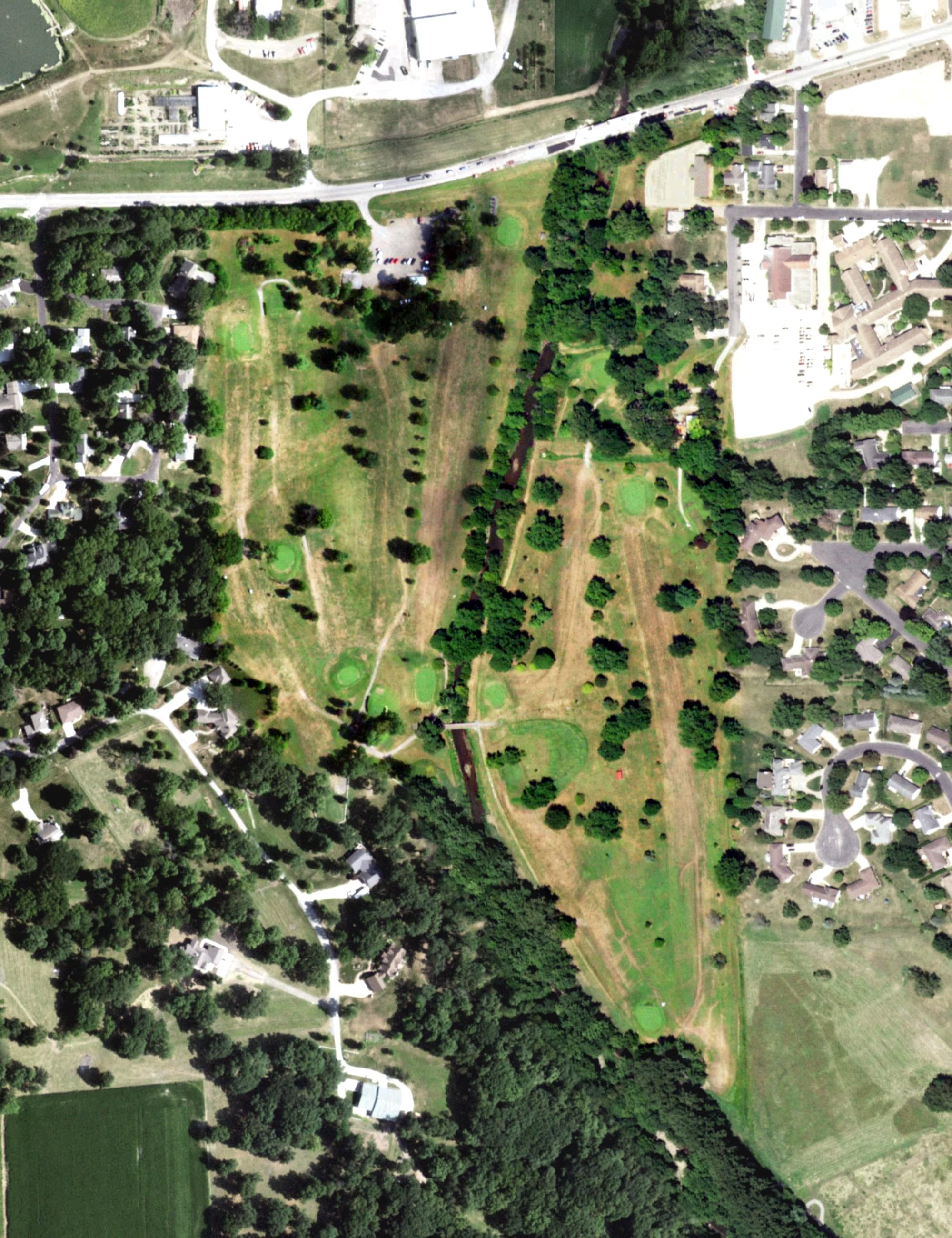 Aerial view of Kaufman Golf Course, IL, with its hole routing marked